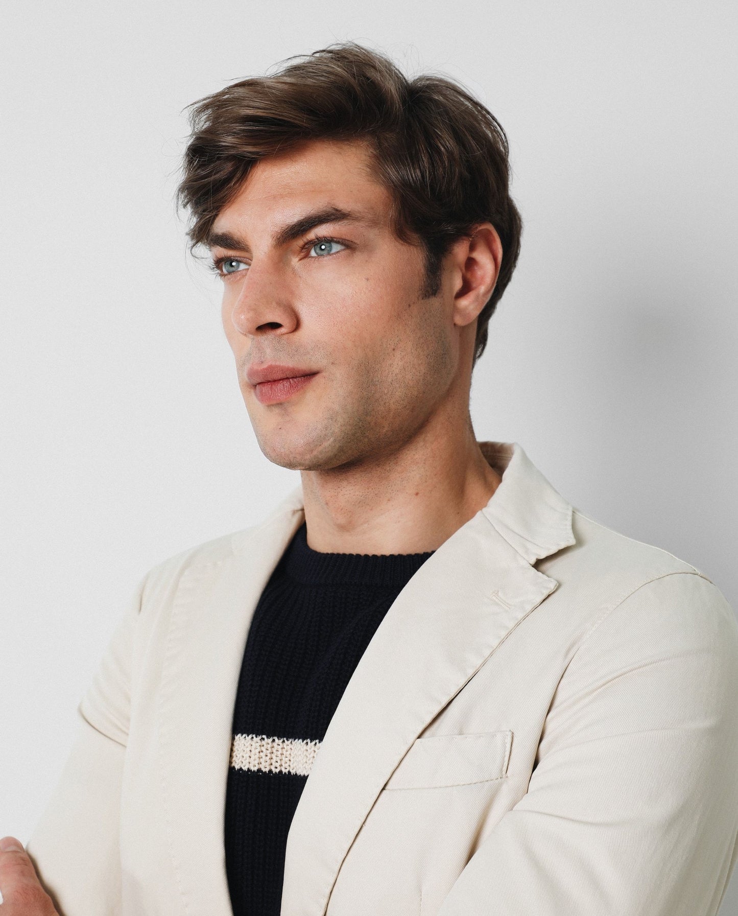 AMERICANA SLIM FIT DOBLE BOLSILLO