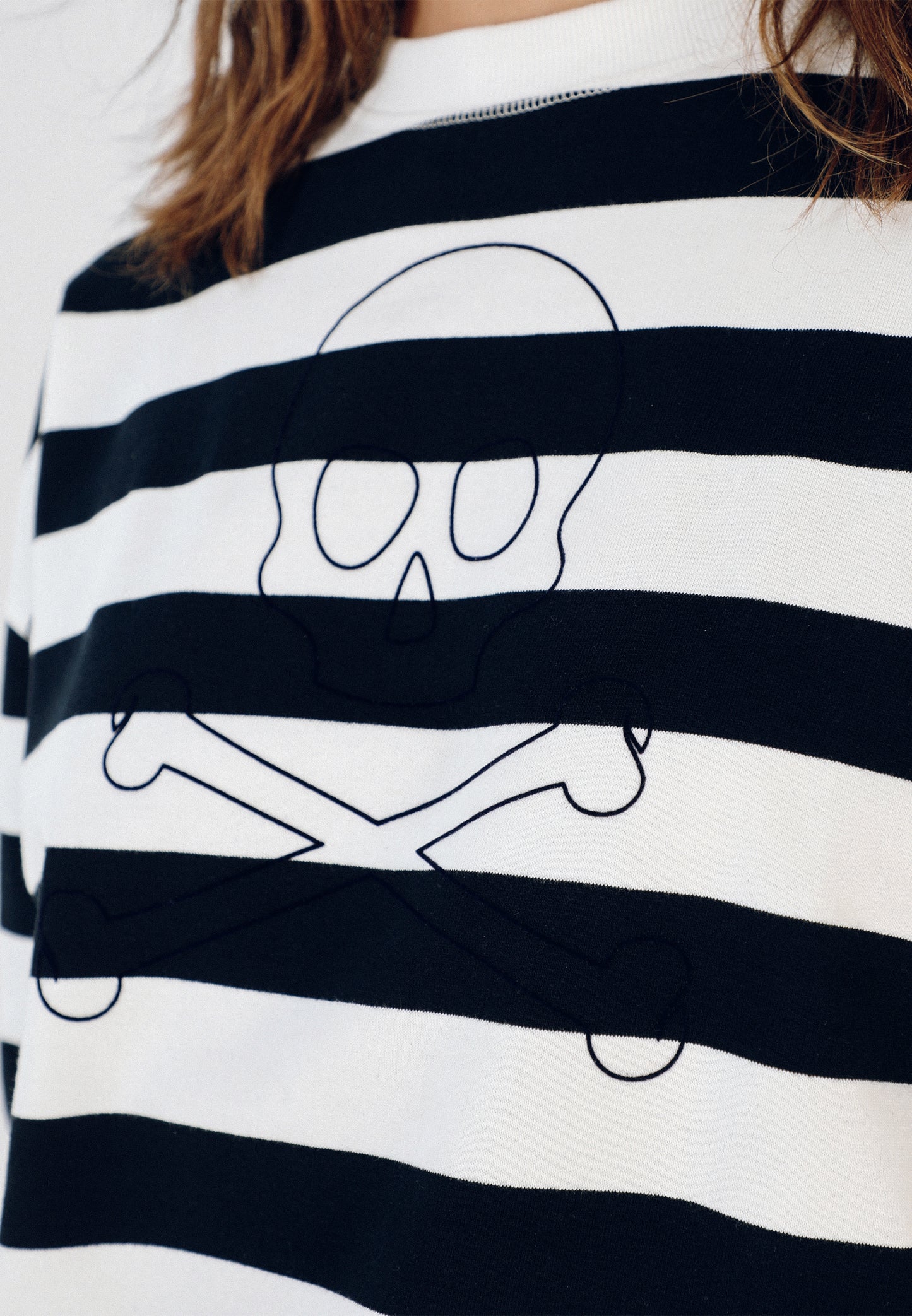 SUDADERA RAYAS CALAVERA