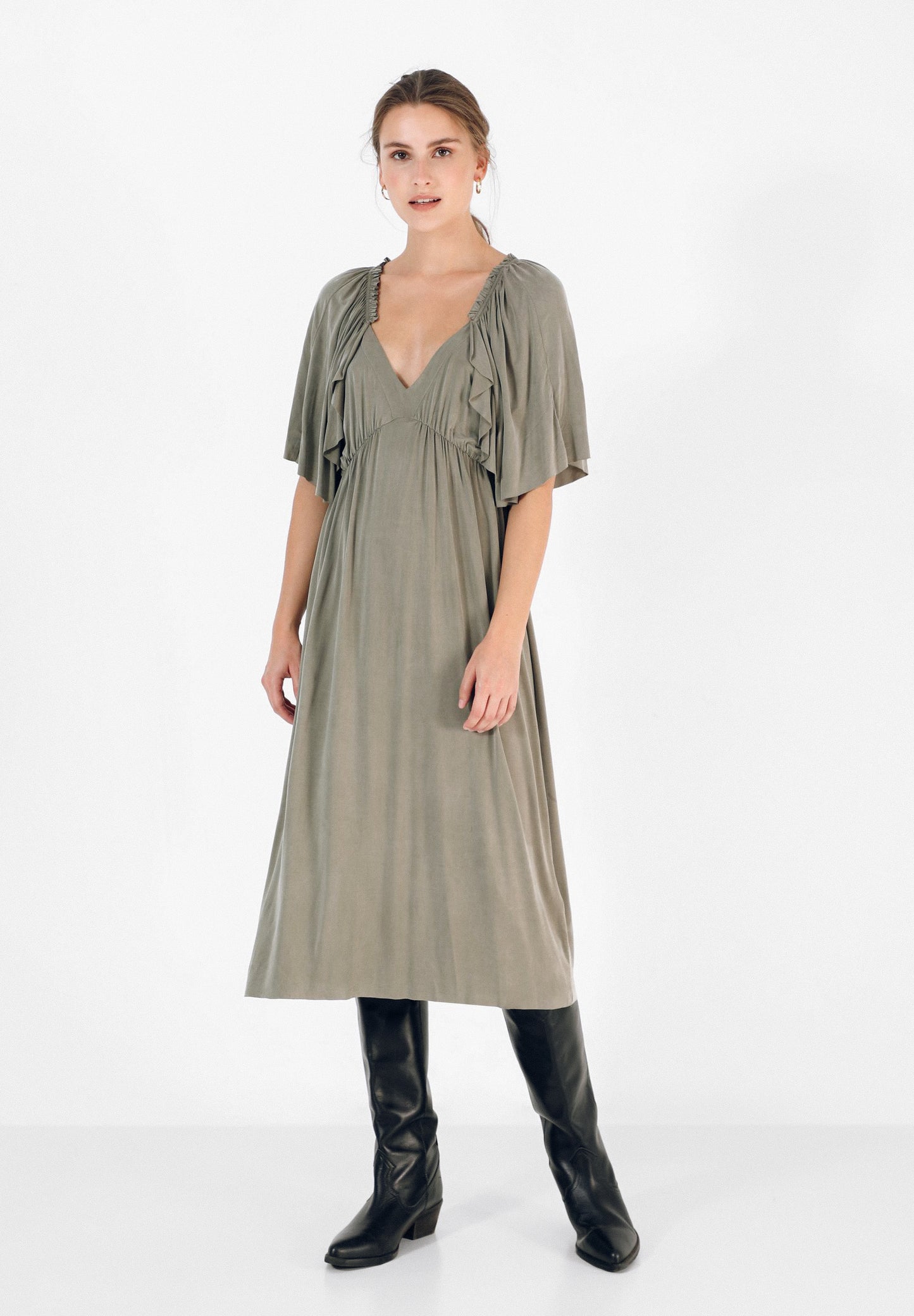 VESTIDO CUPRO VOLANTES