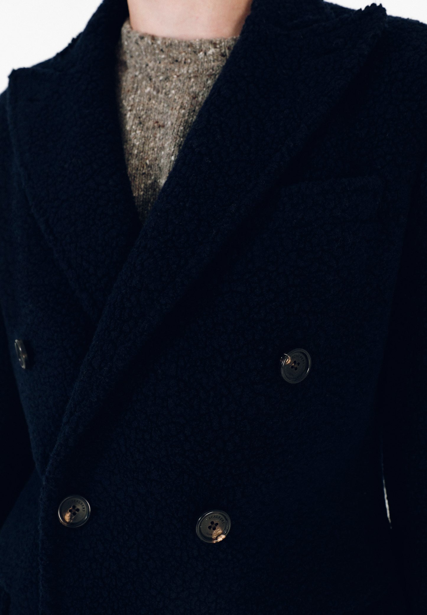 ABRIGO CRUZADO PUNTA DE LANZA