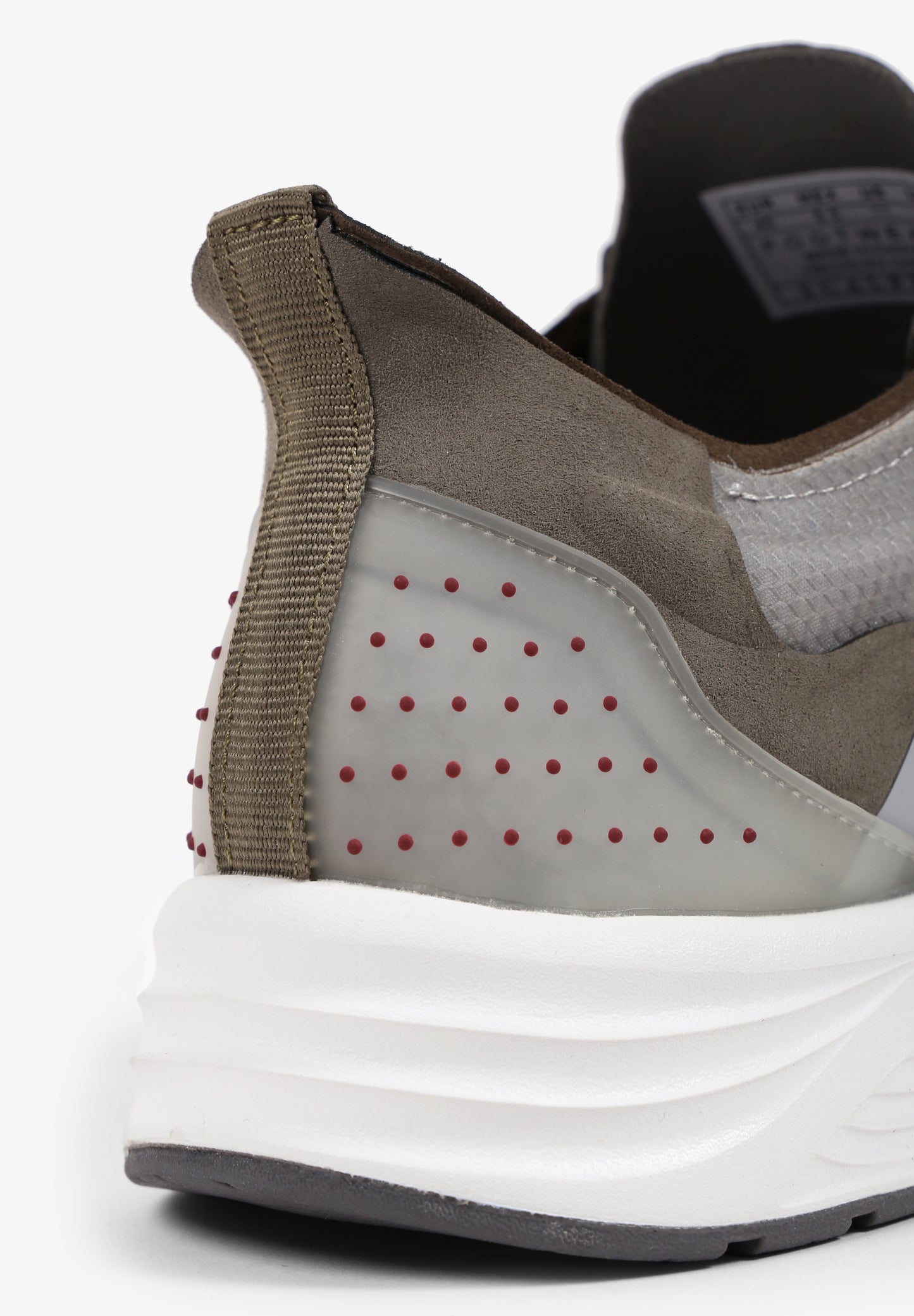 SNEAKERS TÉCNICAS LIGERAS