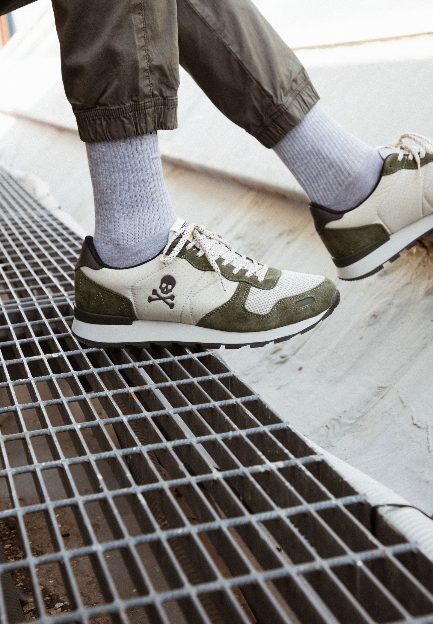 SNEAKERS COMBINADAS PIEL