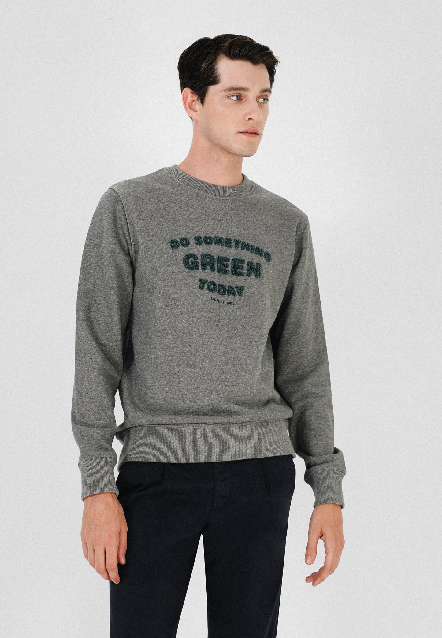 SUDADERA TEXTO RELIEVE