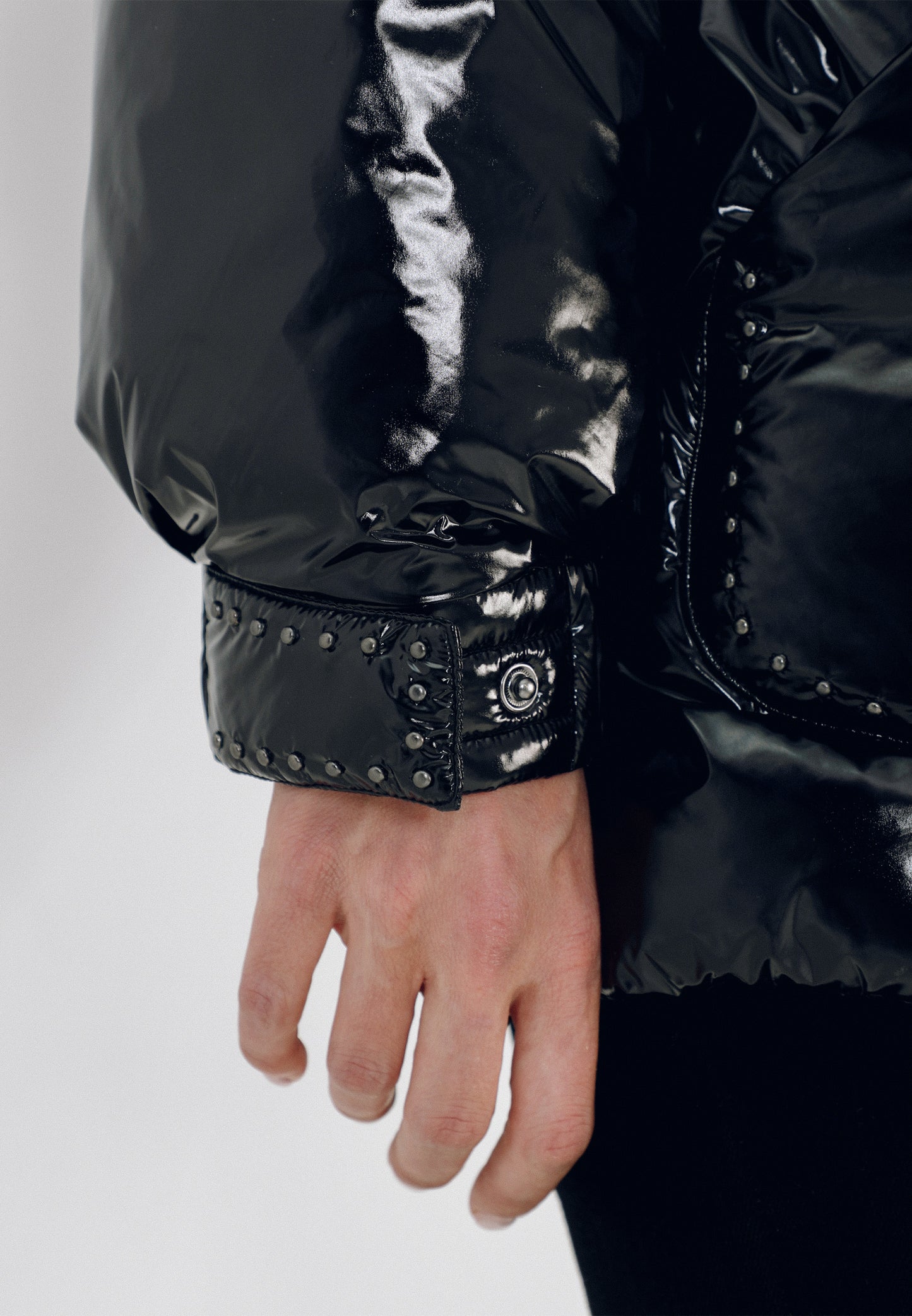 ABRIGO ACOLCHADO CINTURÓN