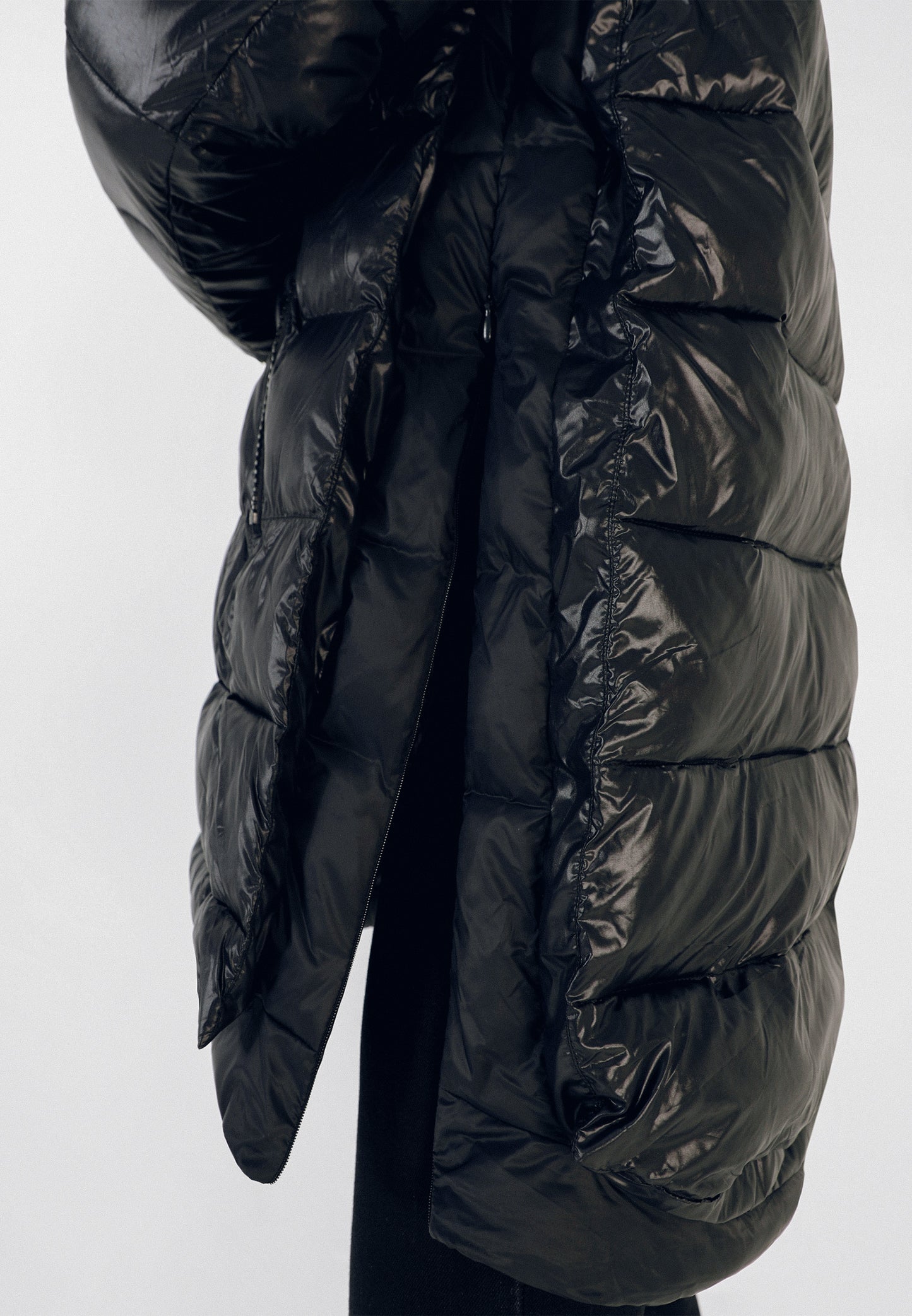 ABRIGO ACOLCHADO CAPUCHA