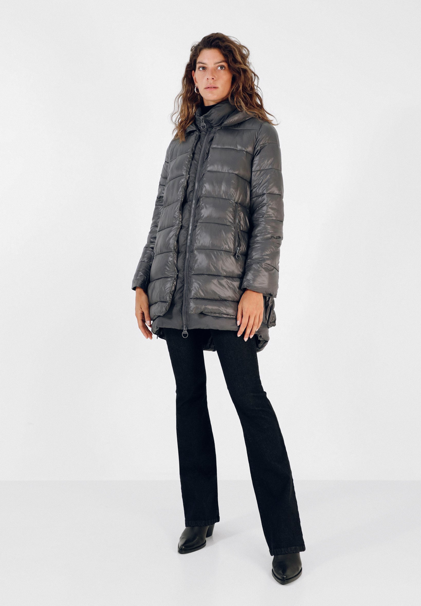 ABRIGO ACOLCHADO CAPUCHA