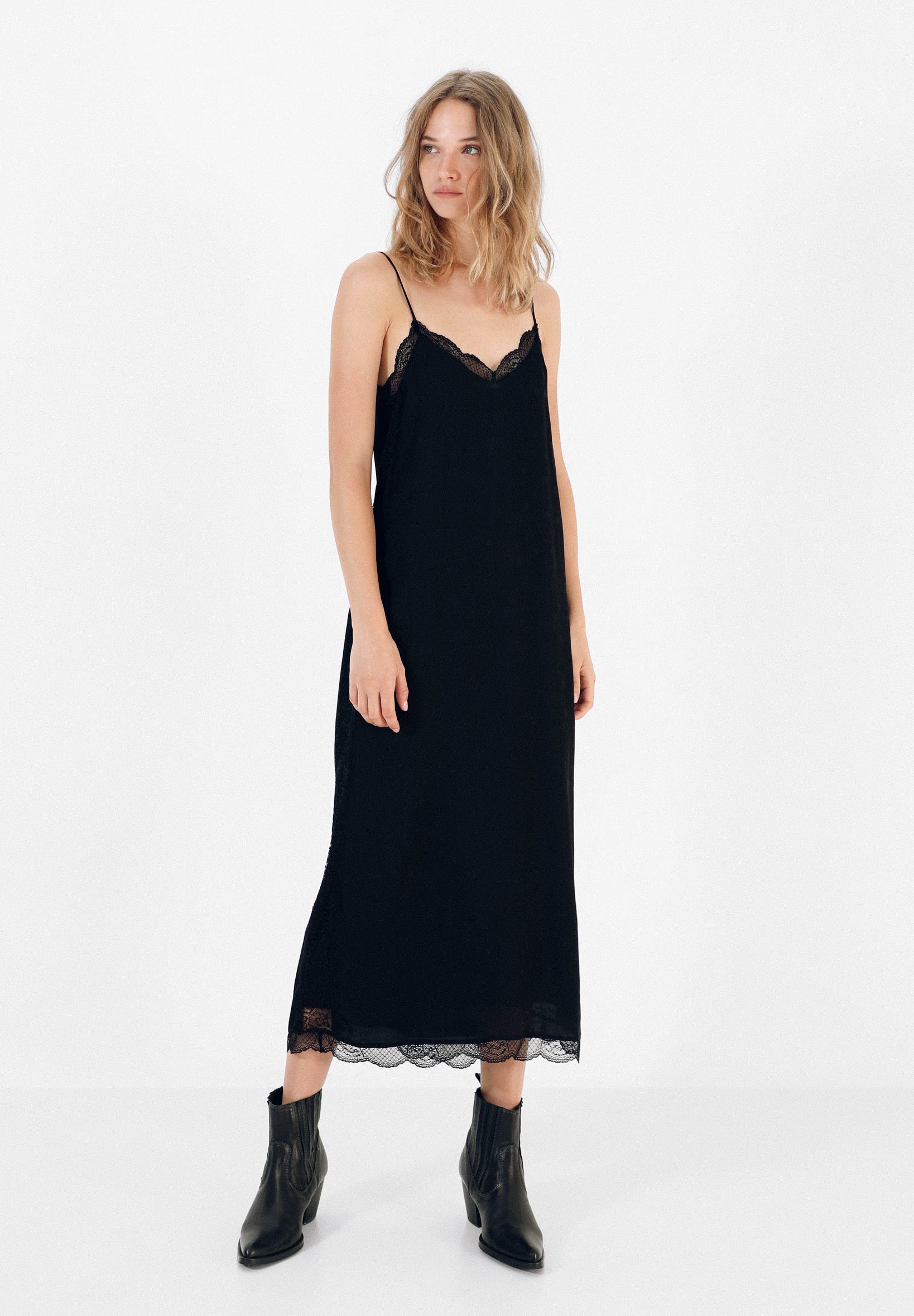 VESTIDO LENCERO ENCAJE