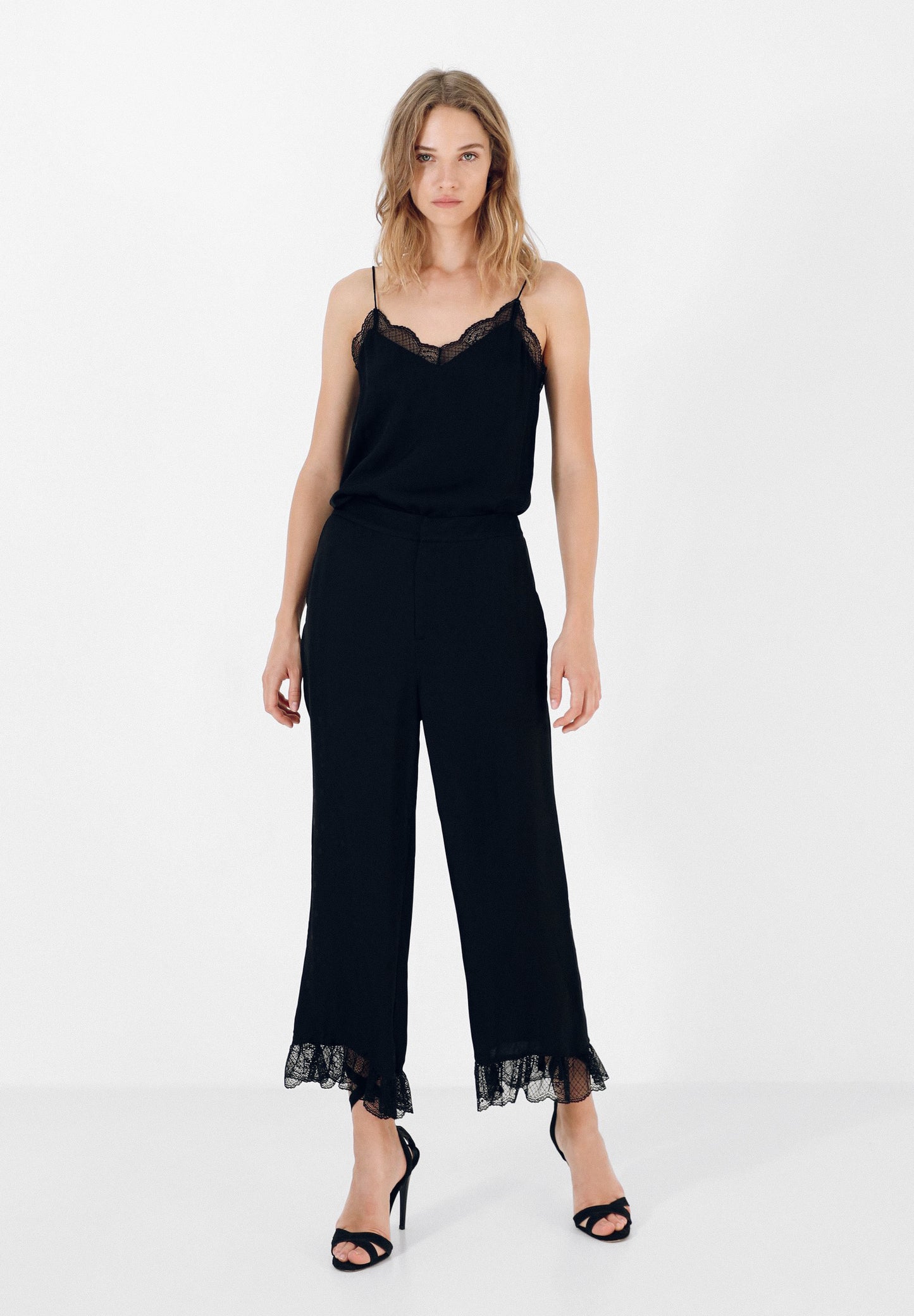 PANTALÓN FLUÍDO ENCAJE