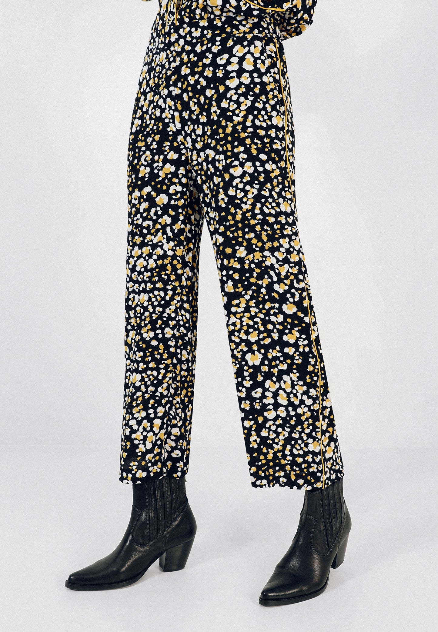 PANTALÓN PIJAMERO ANIMAL PRINT