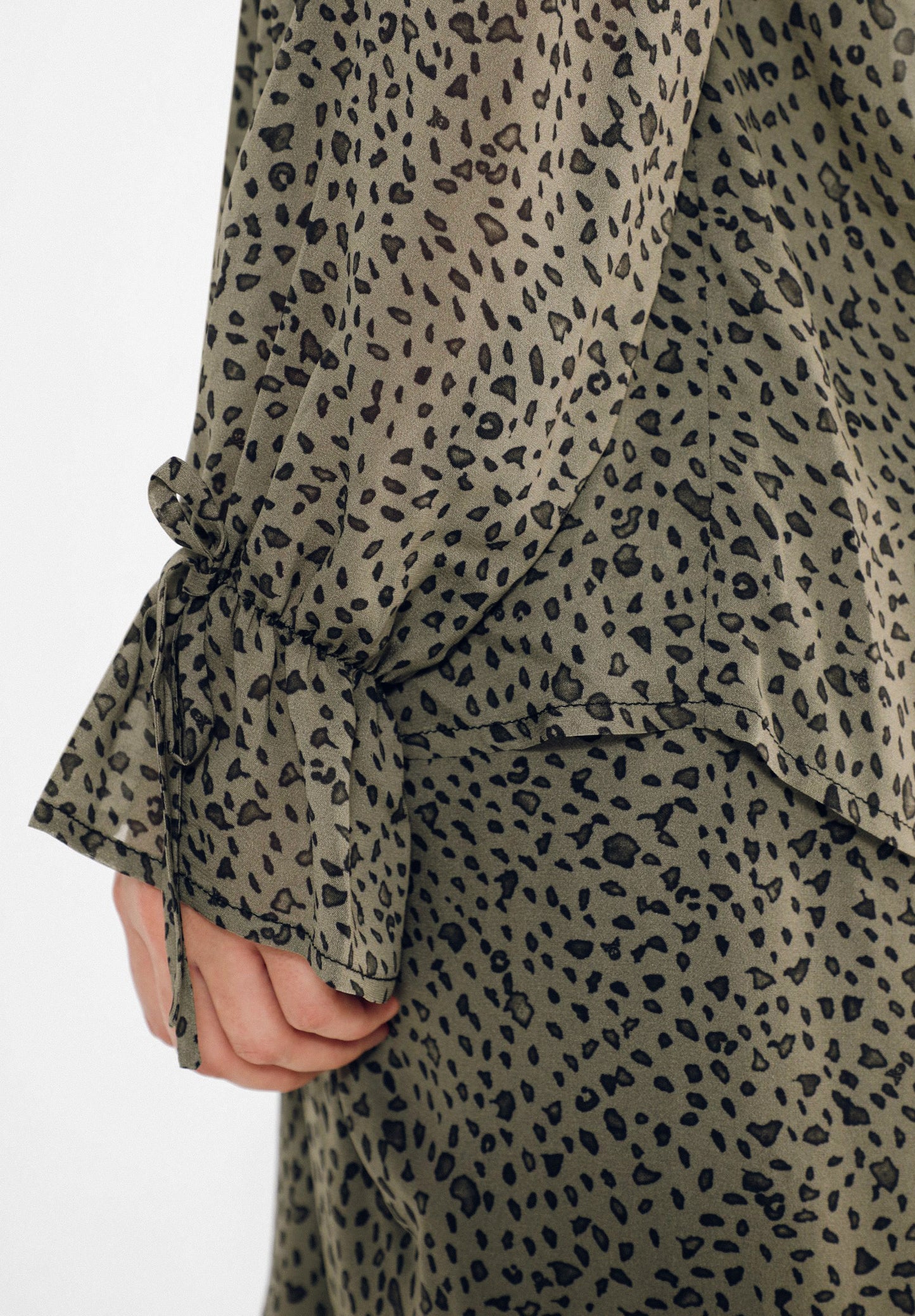 CAMISA FLUÍDA ANIMAL PRINT