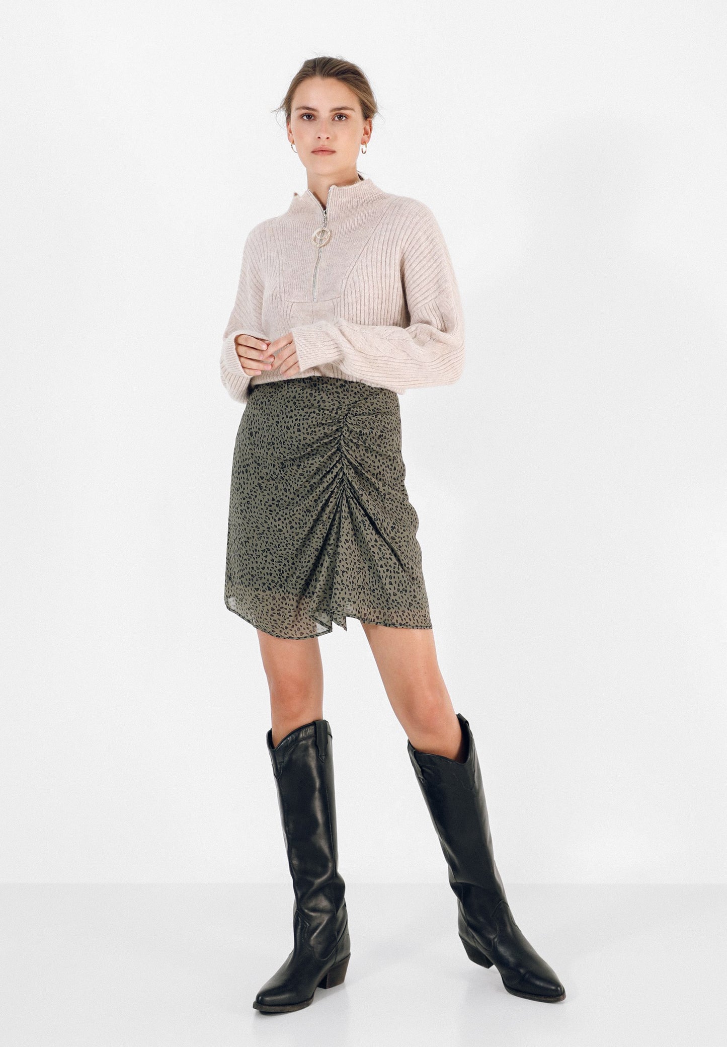 FALDA FRUNCE LATERAL