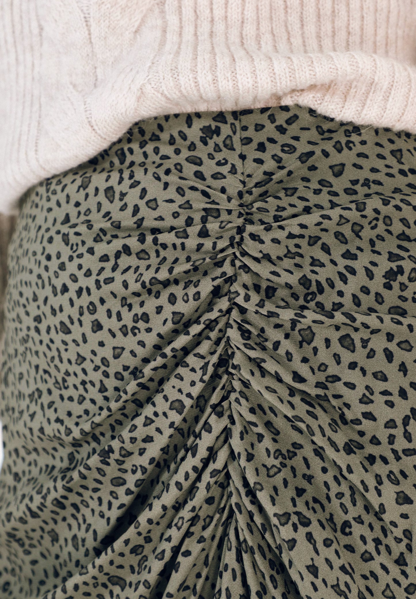 FALDA FRUNCE LATERAL