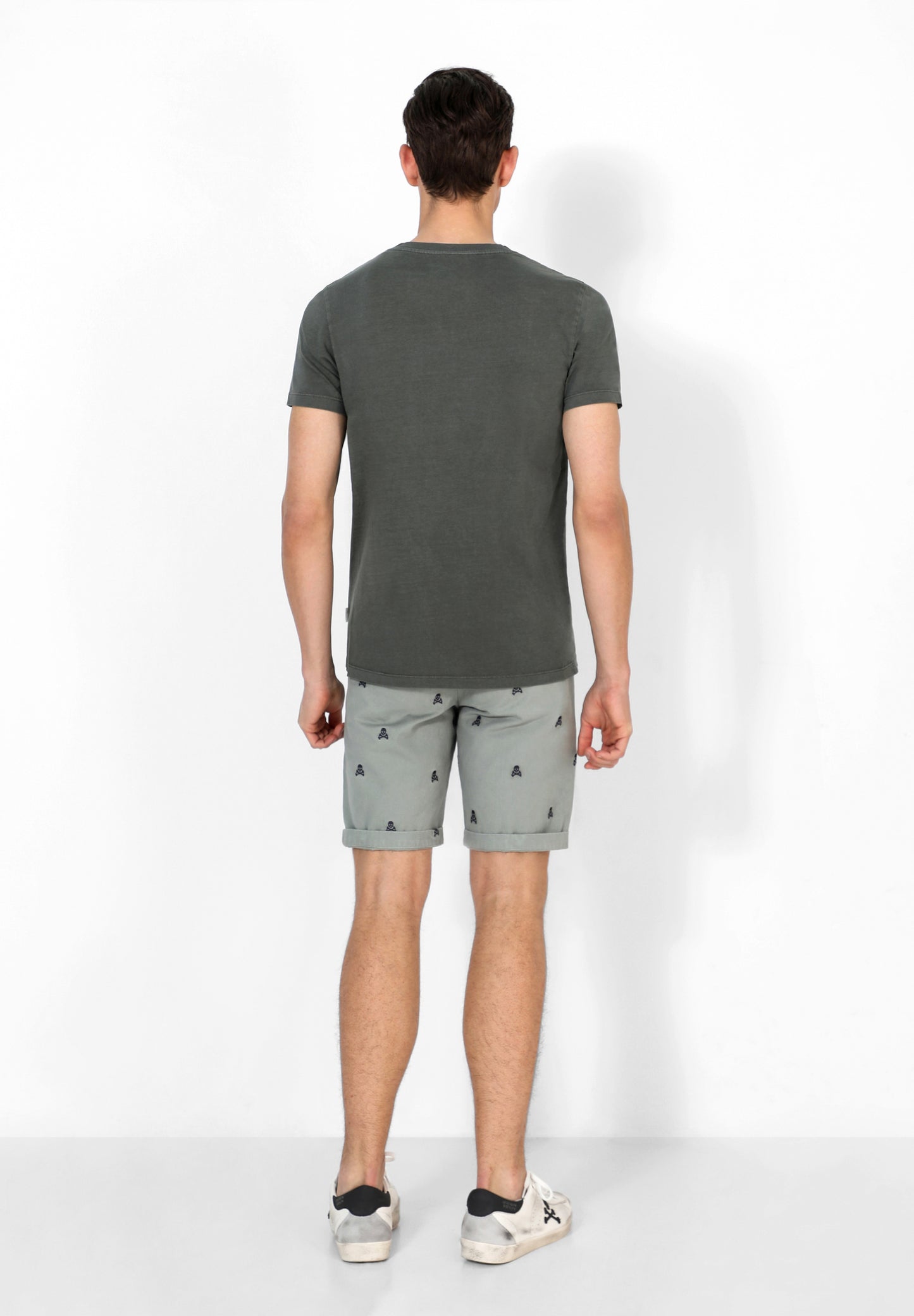 BERMUDAS CALAVERAS ALL OVER