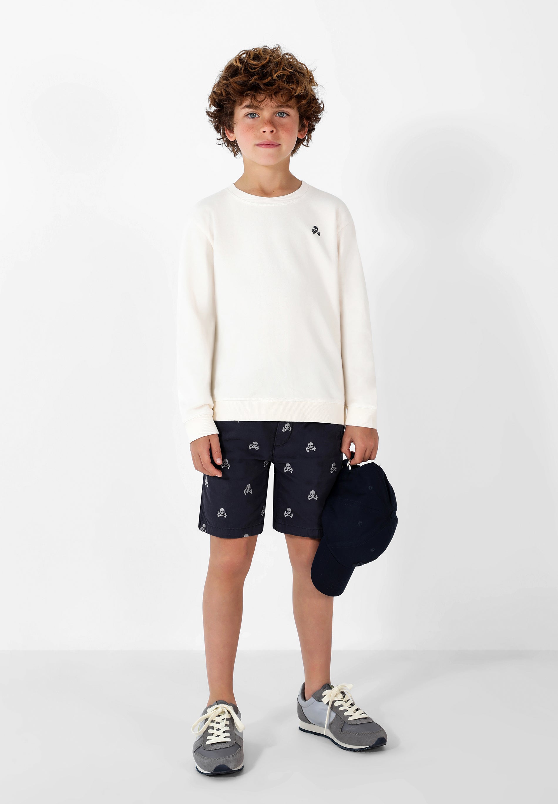 BERMUDAS CALAVERAS ALL OVER