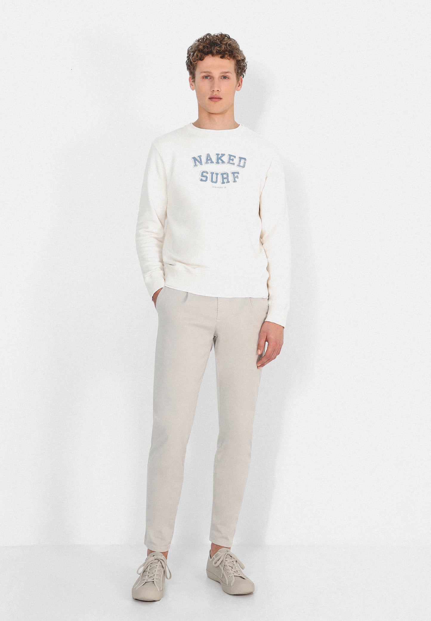 SUDADERA TEXTO CONTRASTE