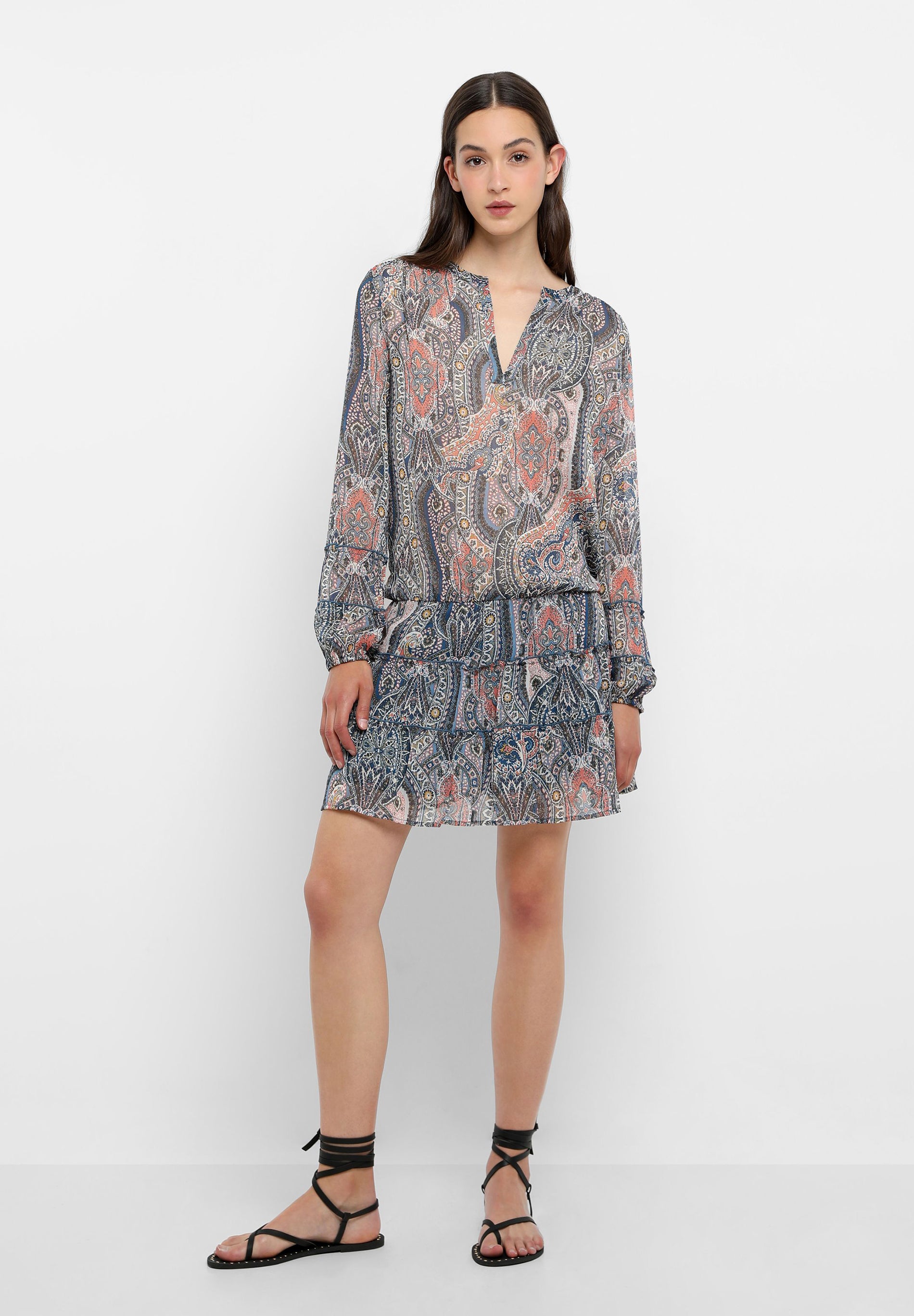 VESTIDO MINI VOLANTES