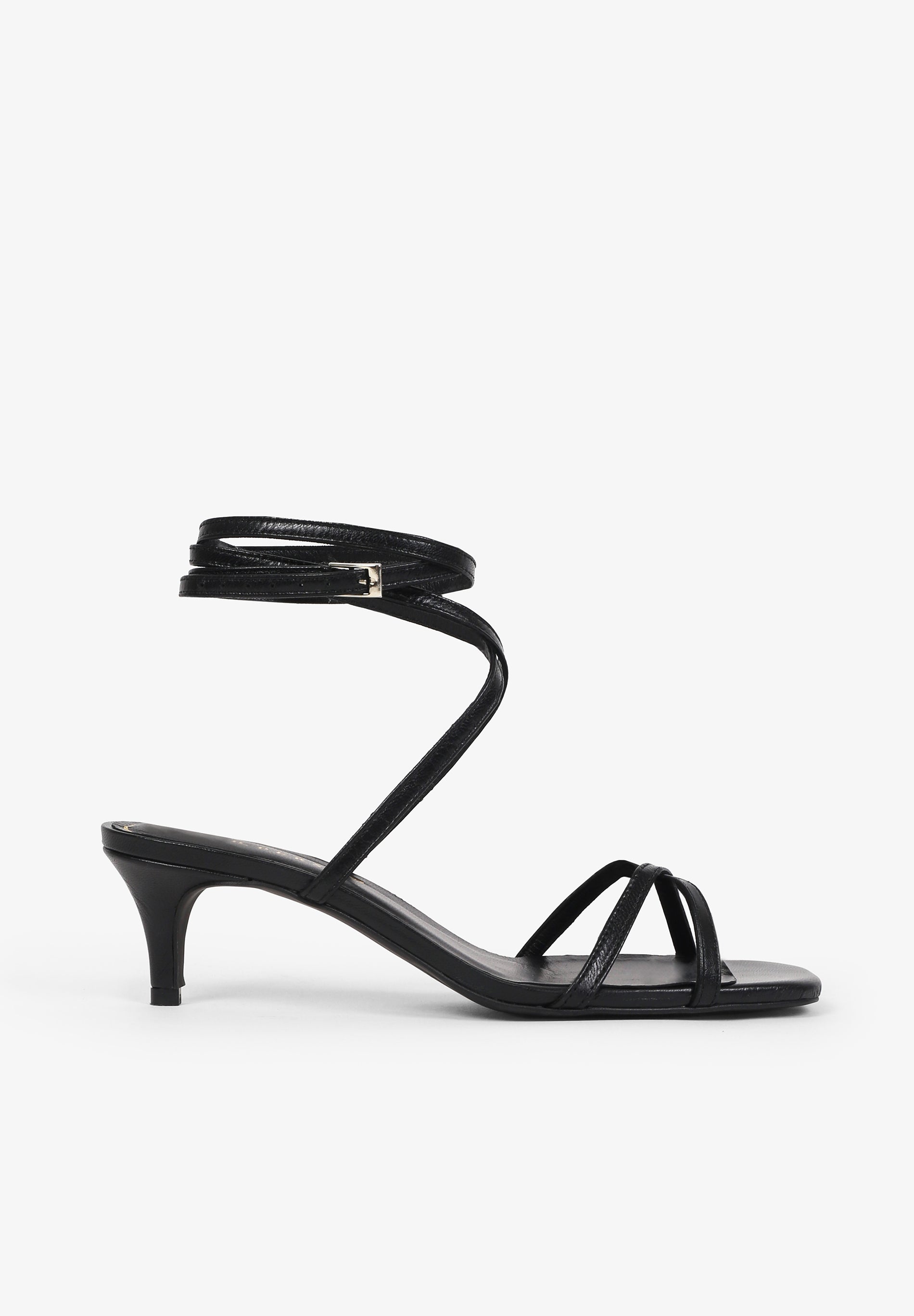 SANDALIAS TIRAS TACÓN