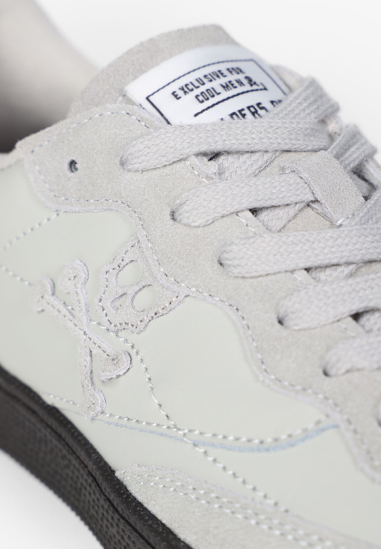 SNEAKERS SUELA CONTRASTE