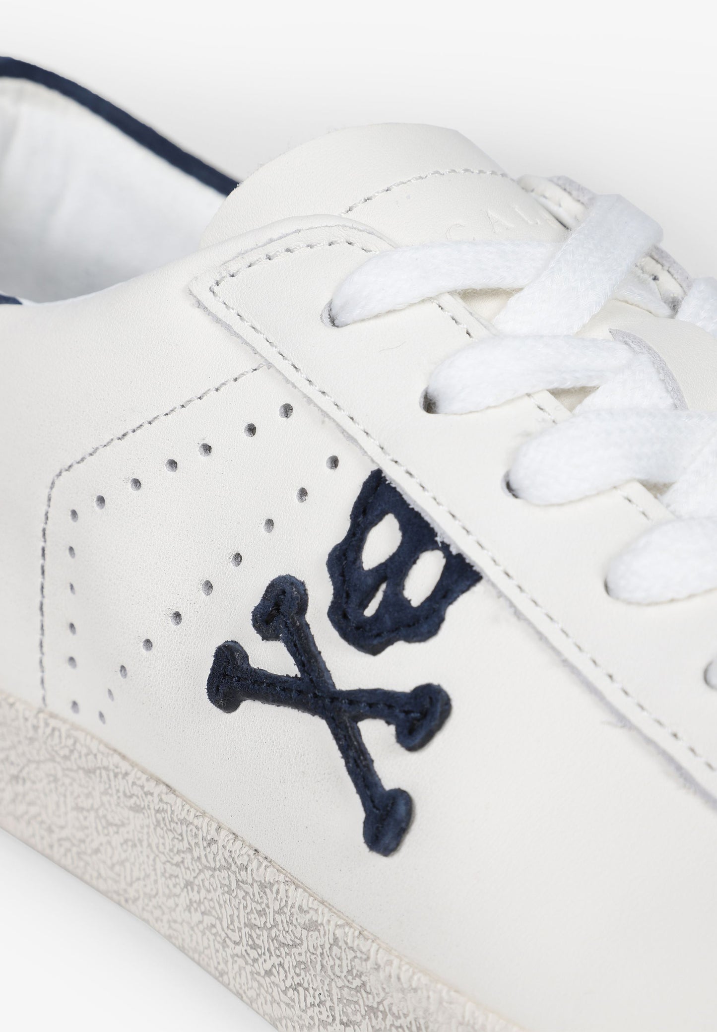 SNEAKERS BAJAS ENVEJECIDAS