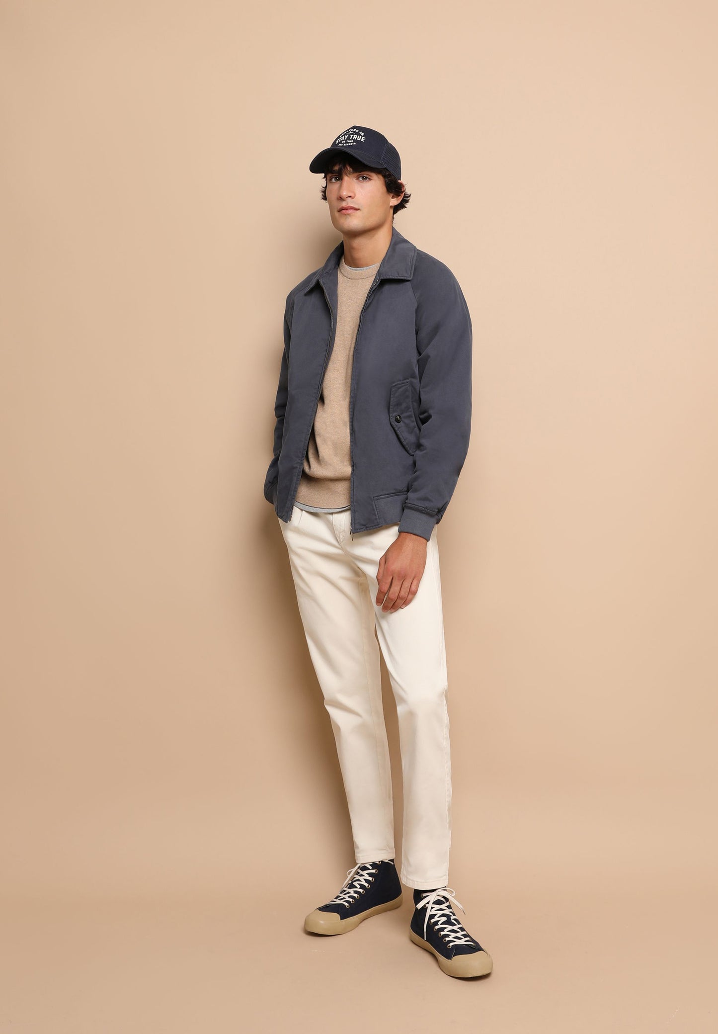 CHAQUETA TIPO BOMBER