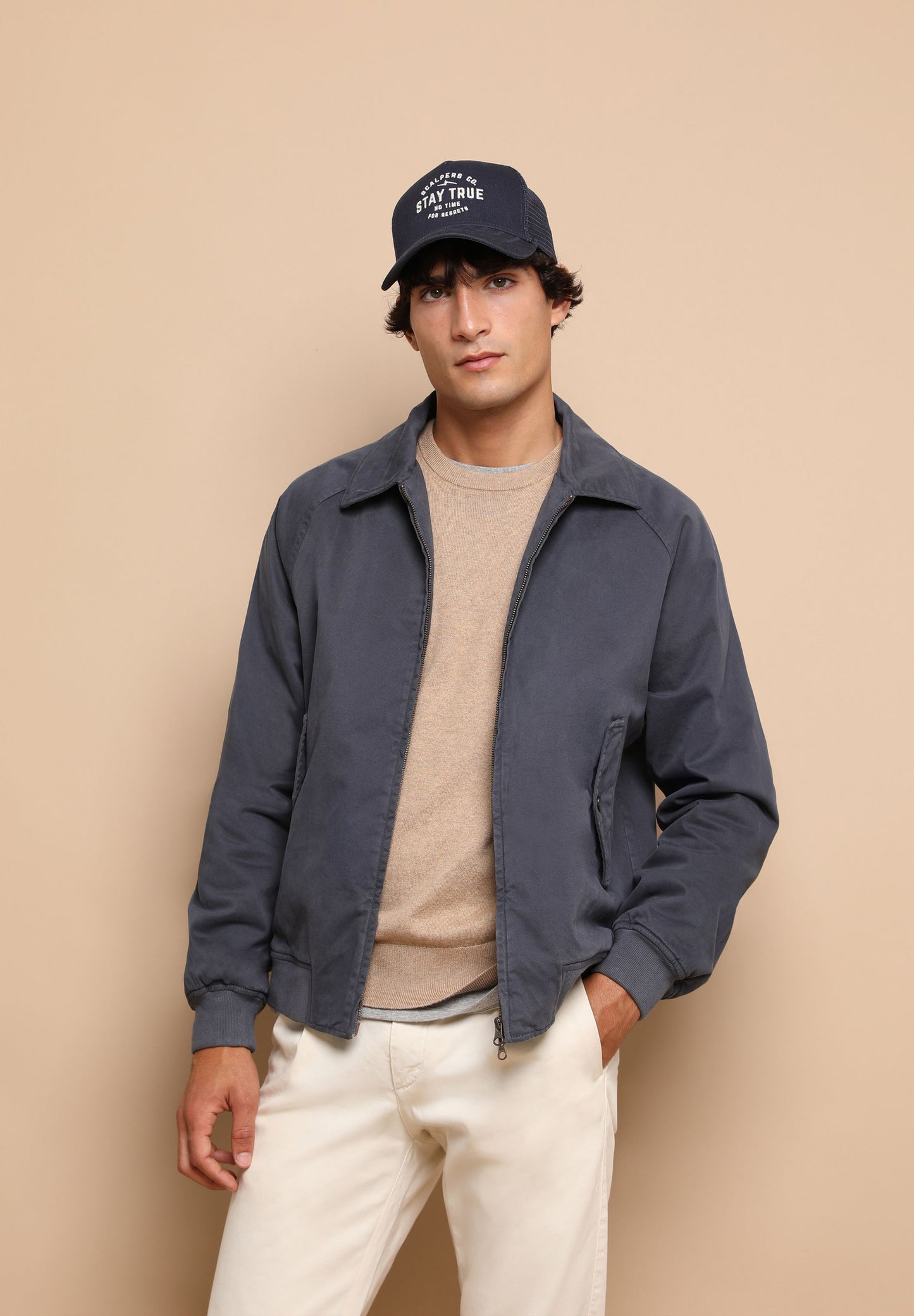 CHAQUETA TIPO BOMBER