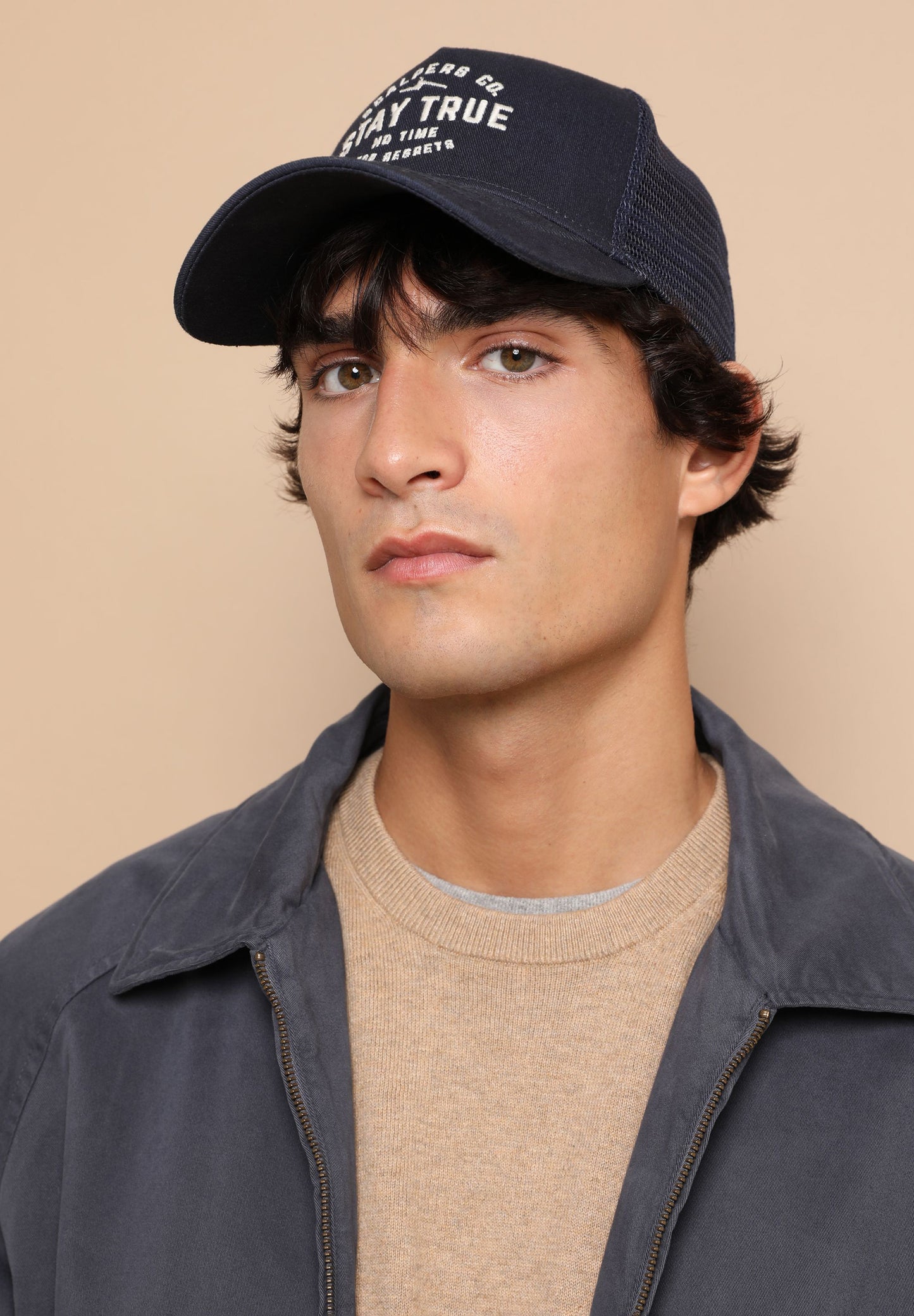 CHAQUETA TIPO BOMBER