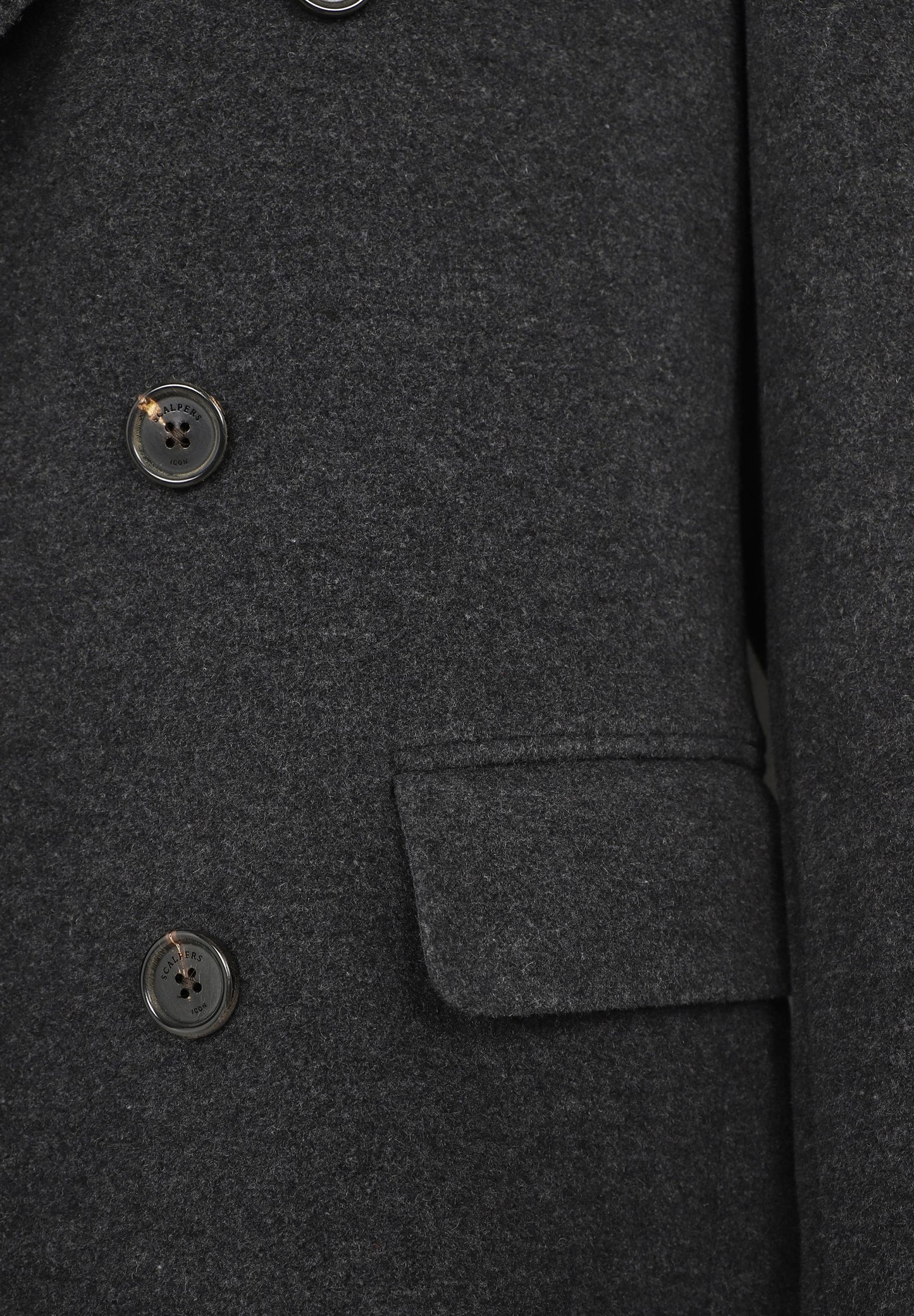 ABRIGO PREMIUM SOLAPA PUNTA DE LANZA