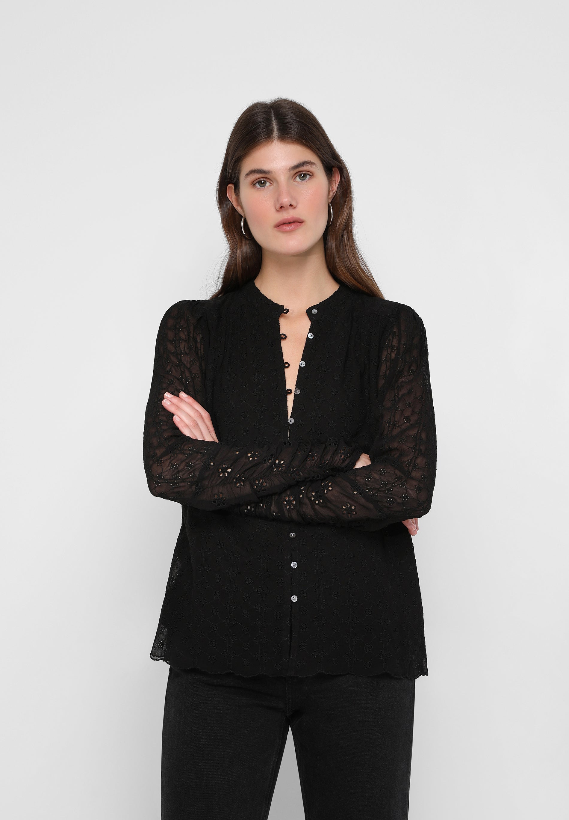 CAMISA BORDADO SUIZO