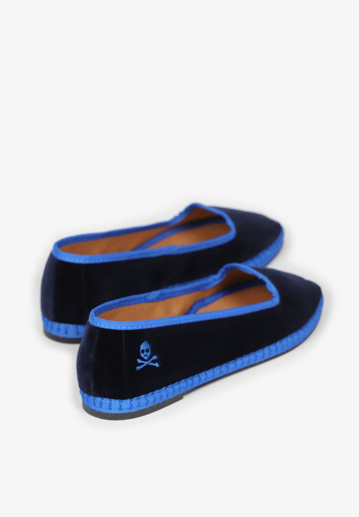 VELVET SLIPPER