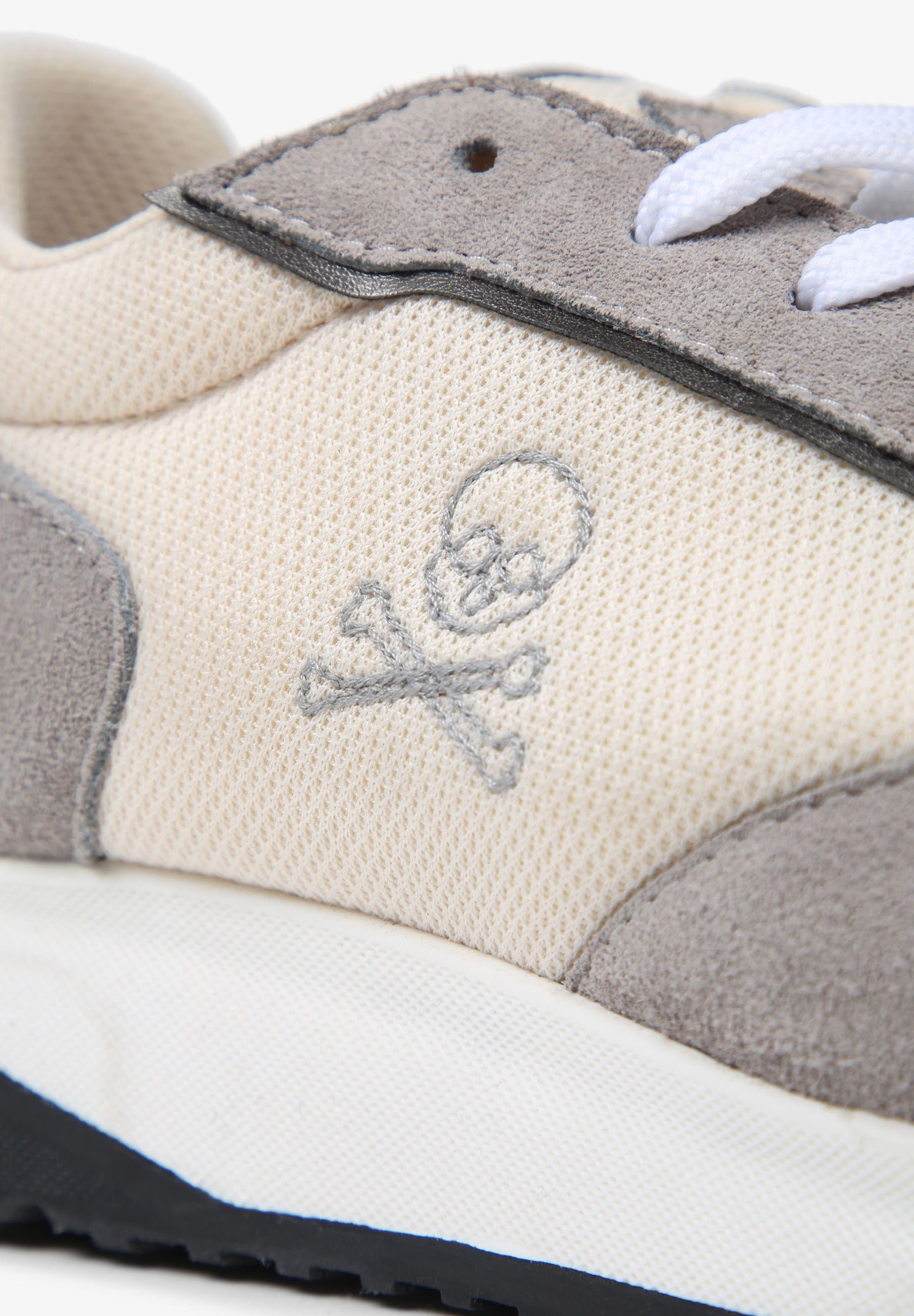 SNEAKERS SUELA ANCHA CEBRA