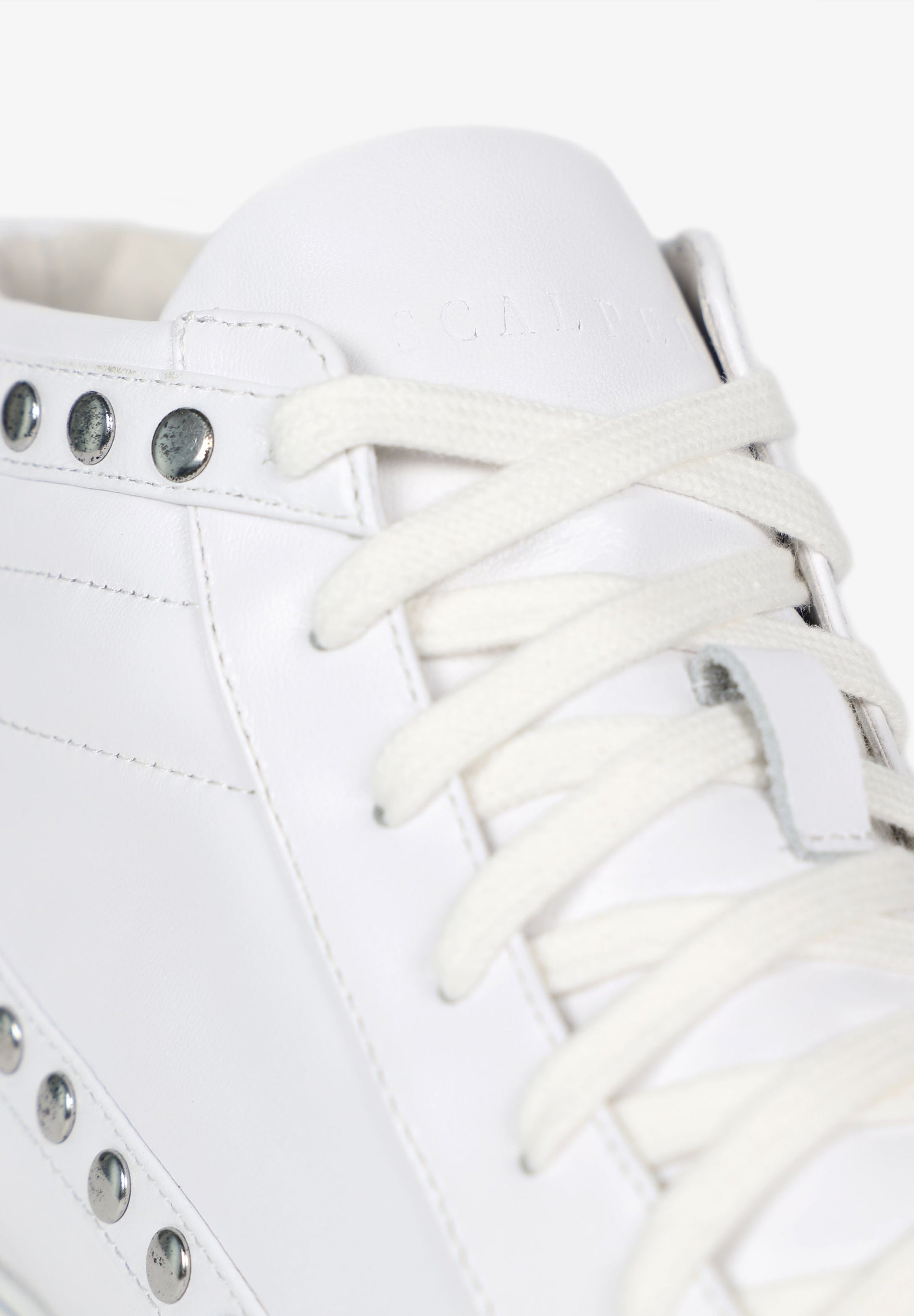 SNEAKERS BOTAS TACHAS - Scalpers