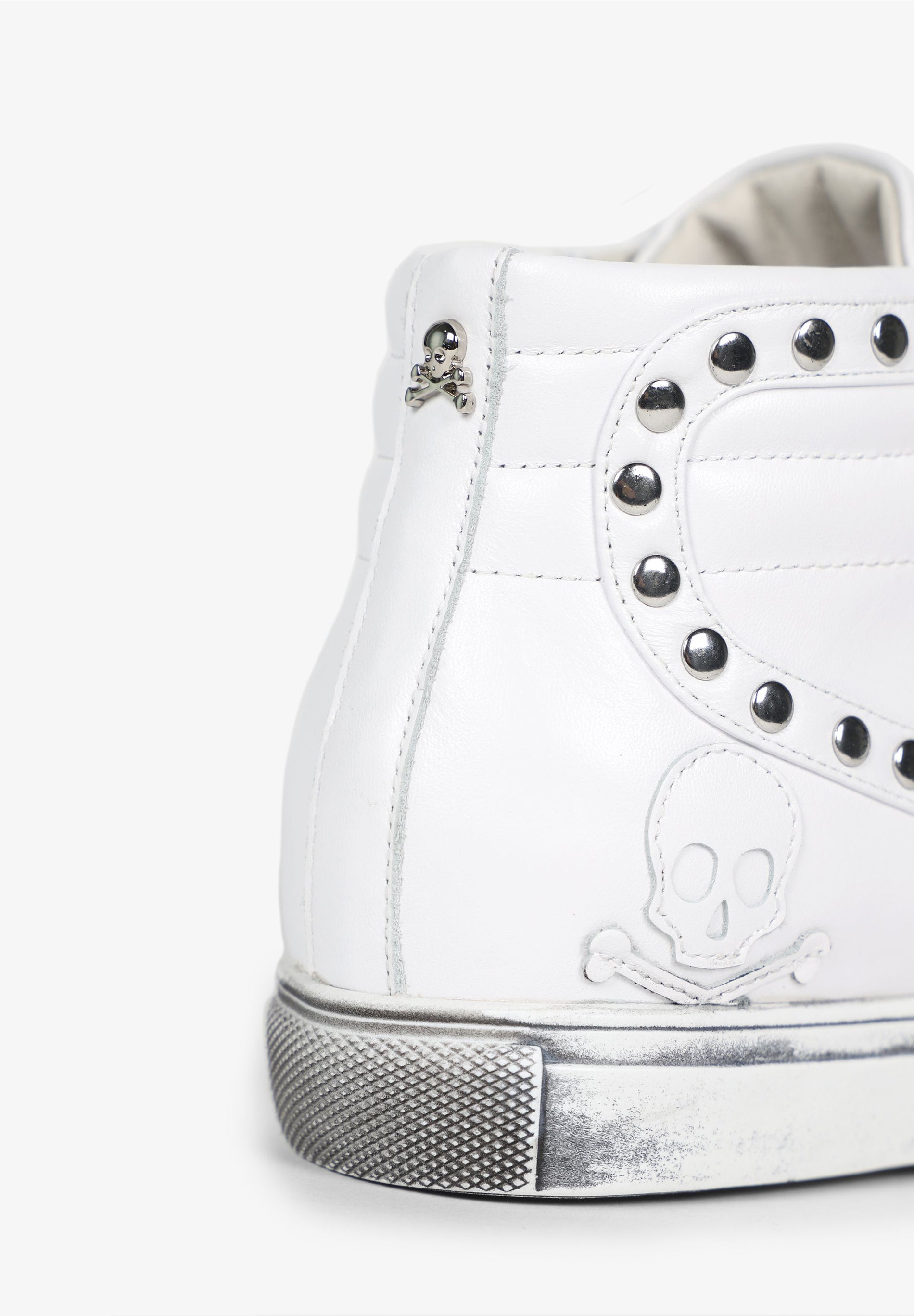 SNEAKERS BOTAS TACHAS - Scalpers