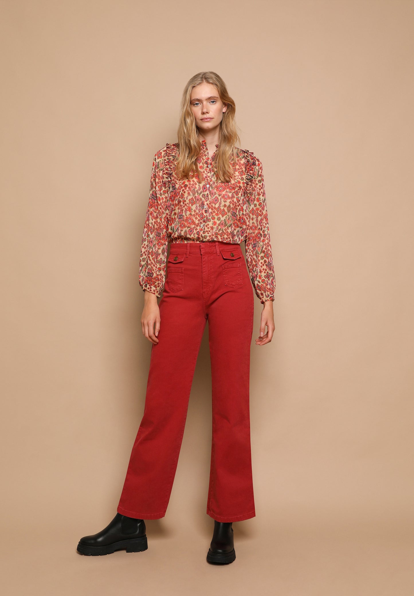 JEANS FLARE BOLSILLOS BOTÓN