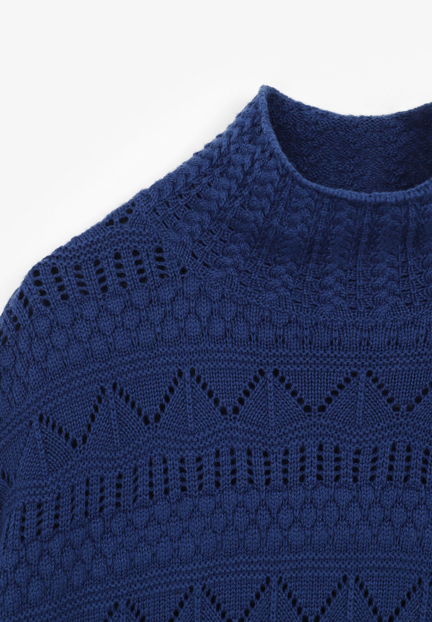 JERSEY CUELLO ALTO CALADOS