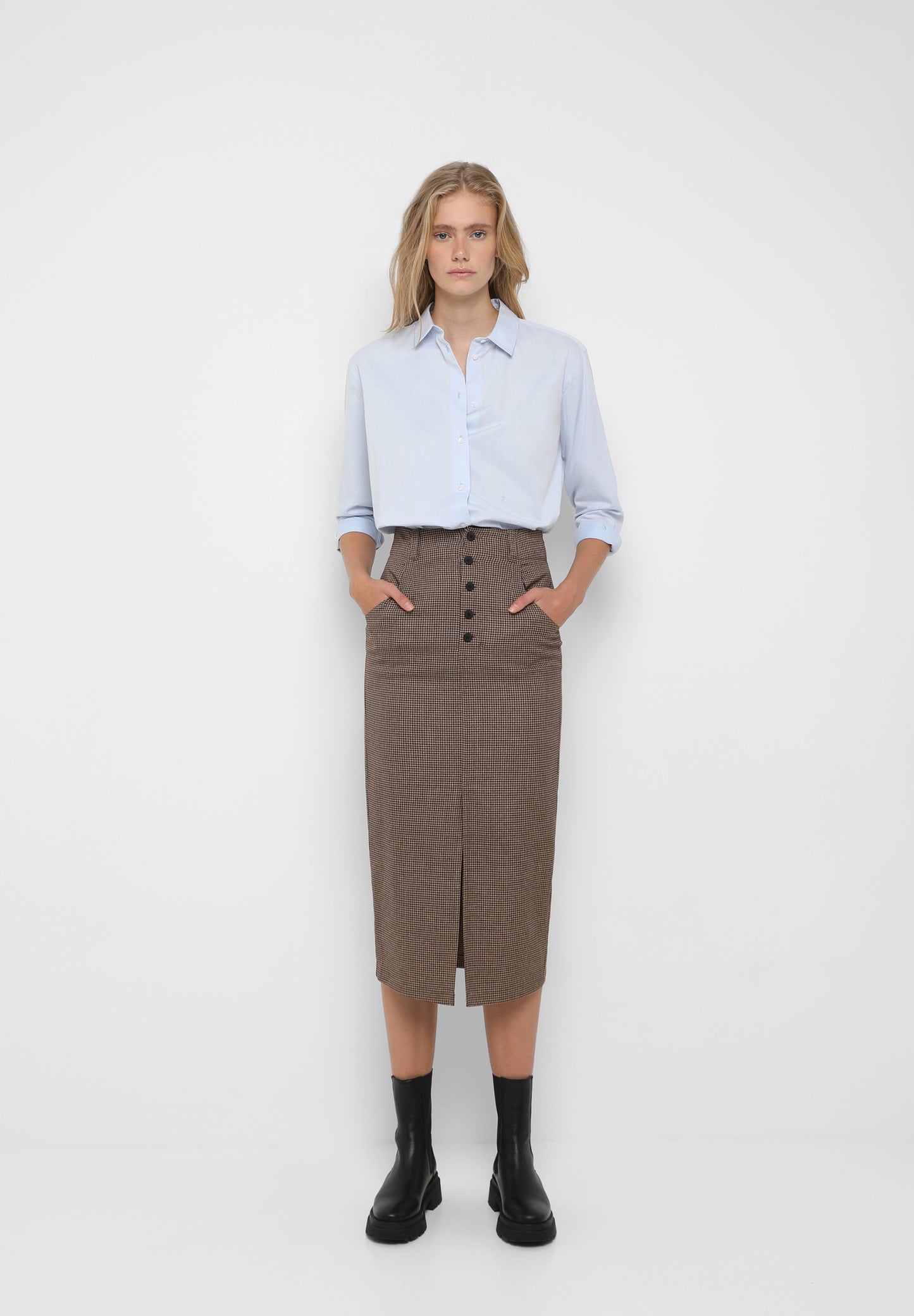 FALDA CUADROS BOTONES