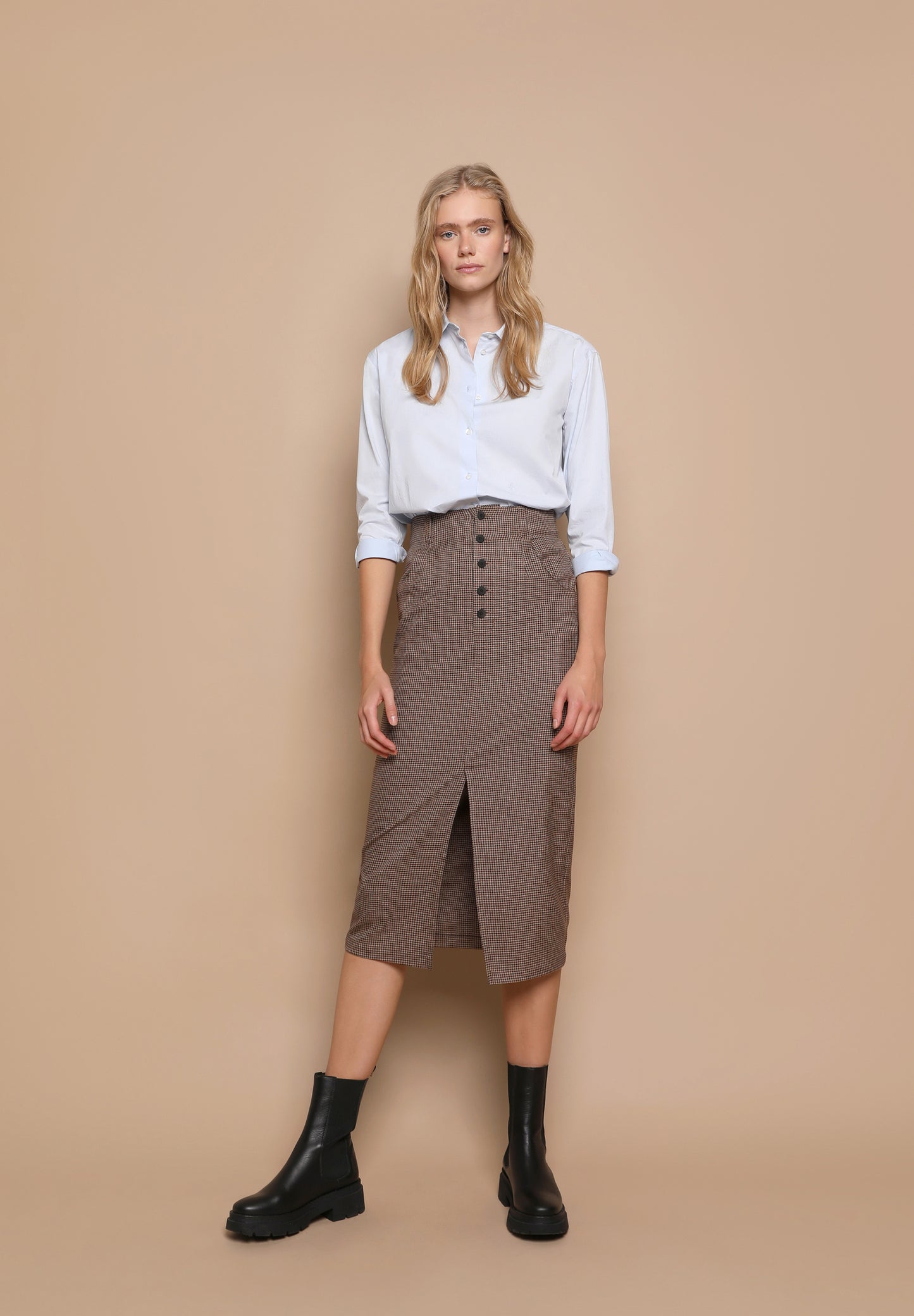 FALDA CUADROS BOTONES