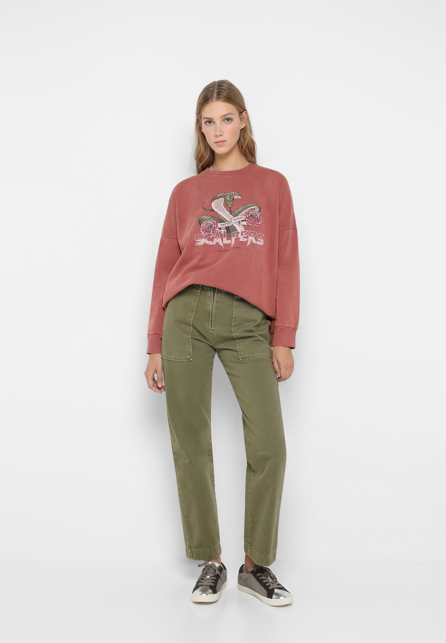 PANTALÓN RECTO BOLSILLOS