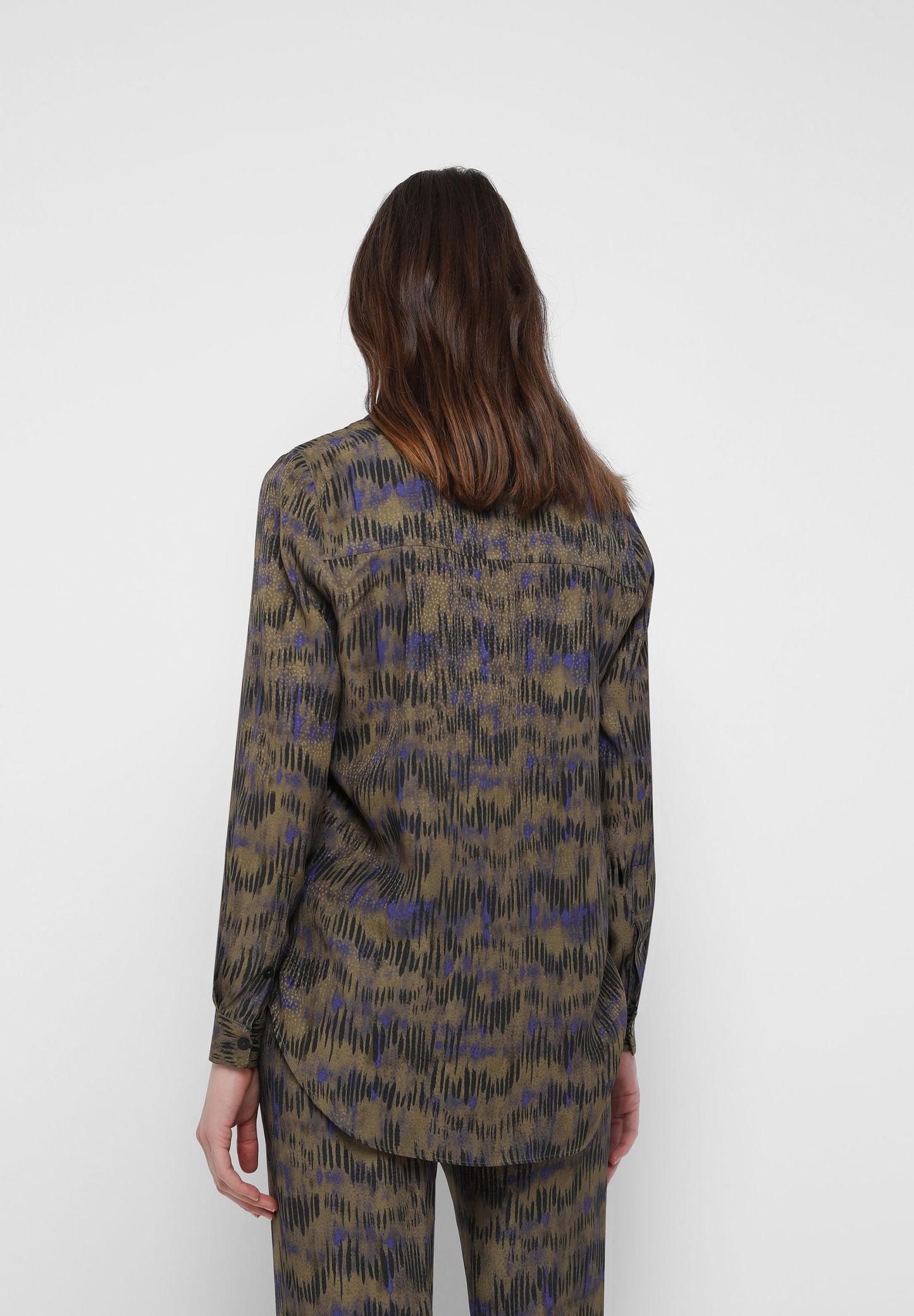 CAMISA ESTAMPADA FLUIDA