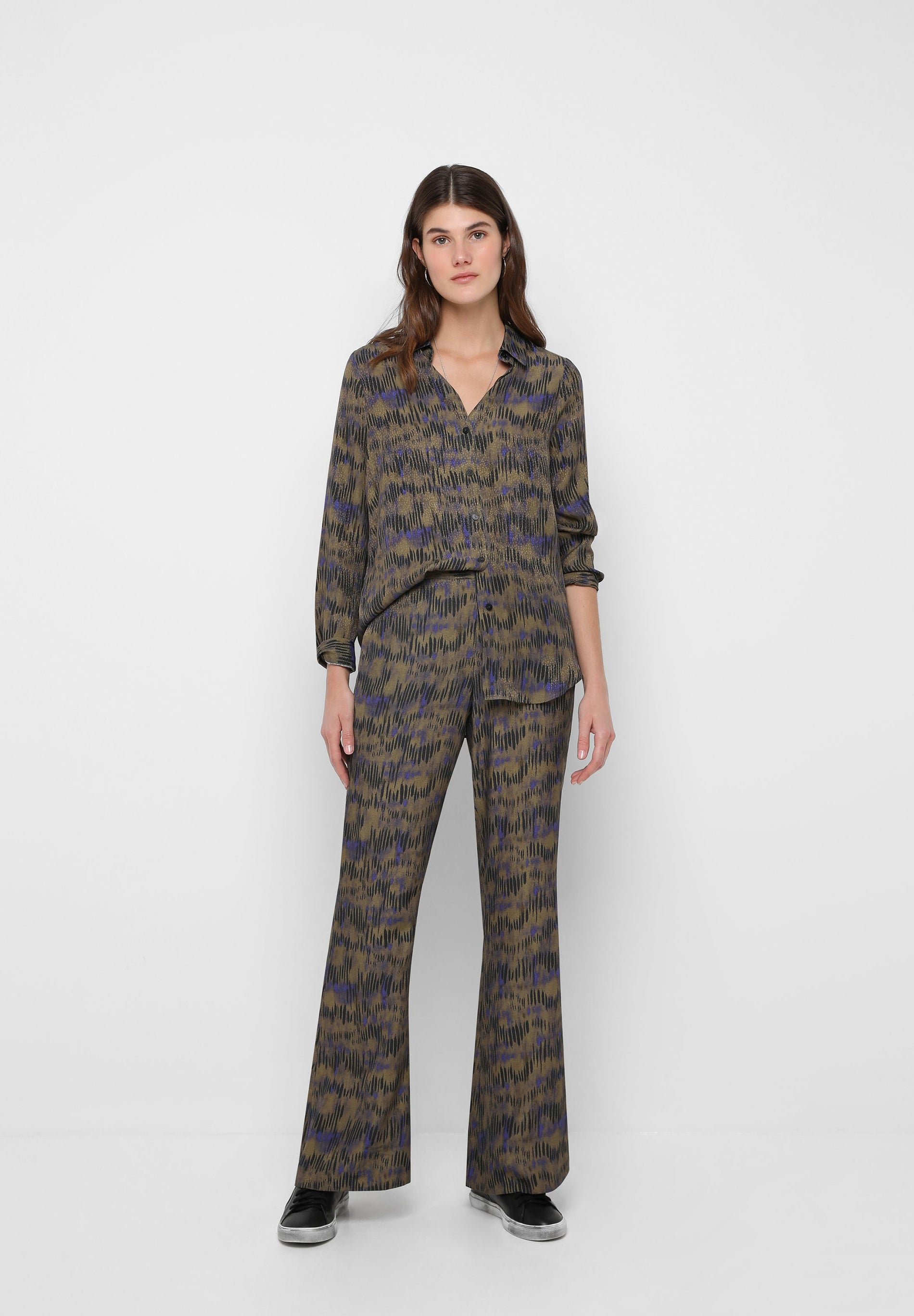 PANTALÓN ESTAMPADO FLUIDO