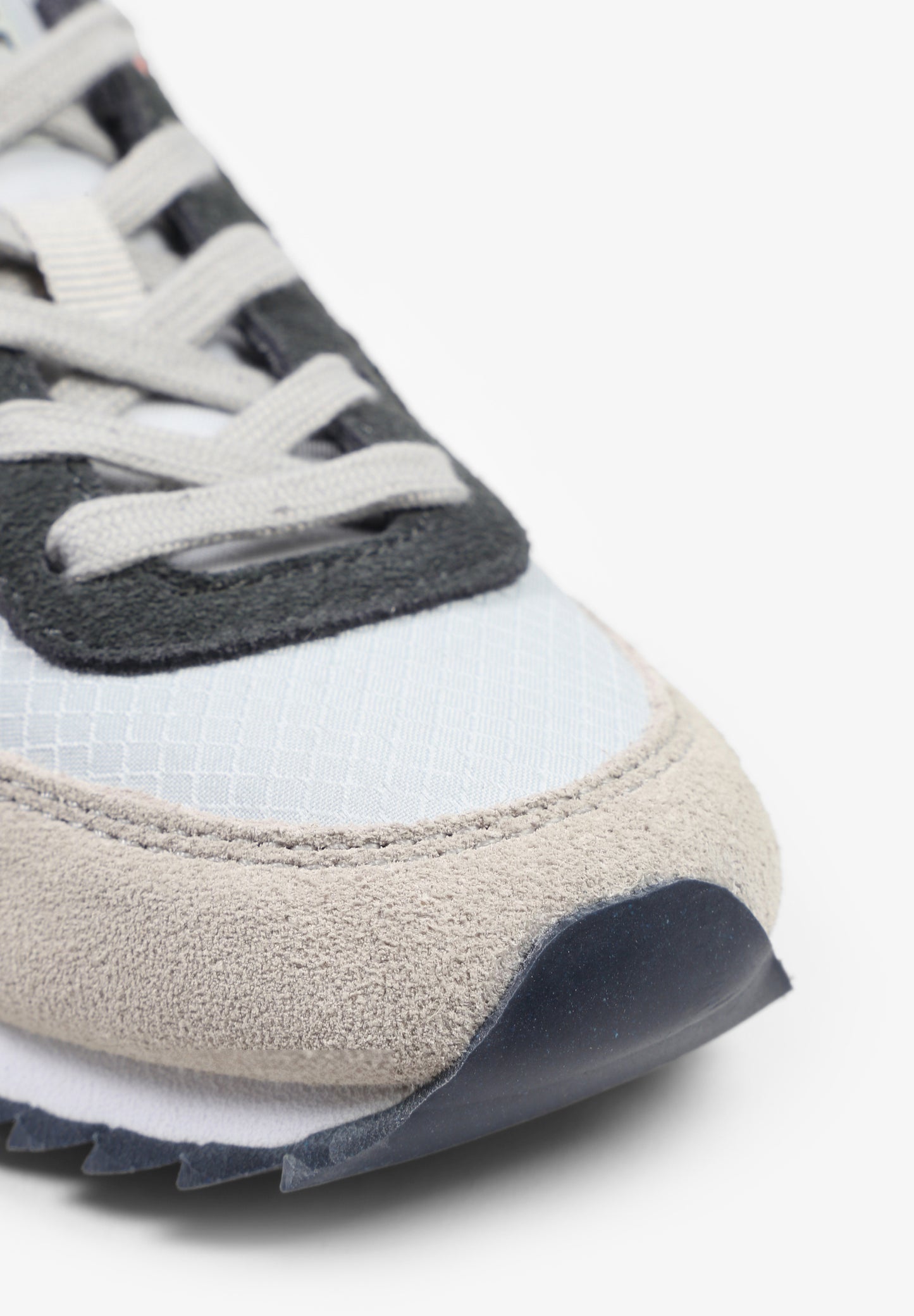 SNEAKERS CALAVERA INSIGNIA