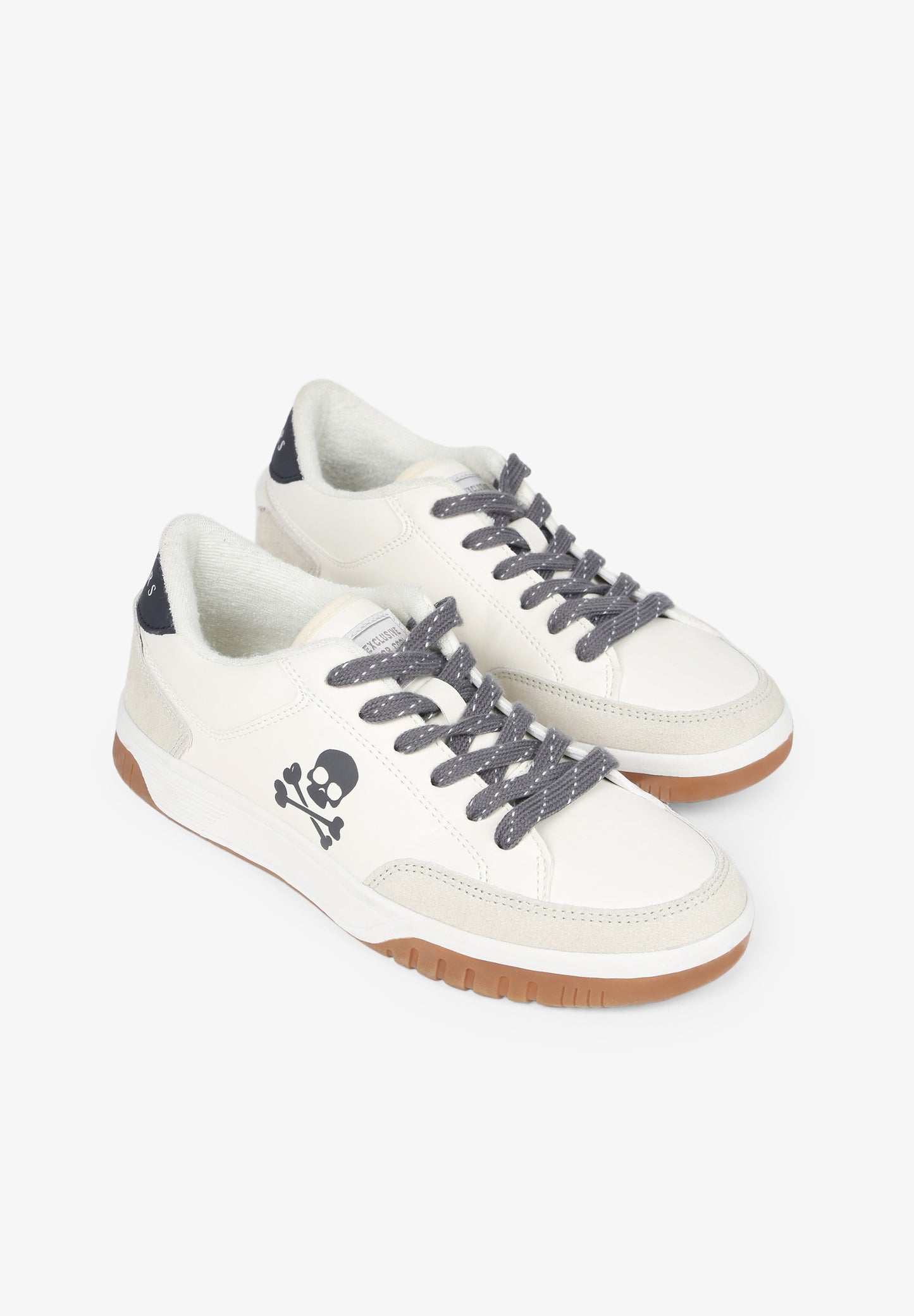 SNEAKERS SUELA GOMA DENTADA