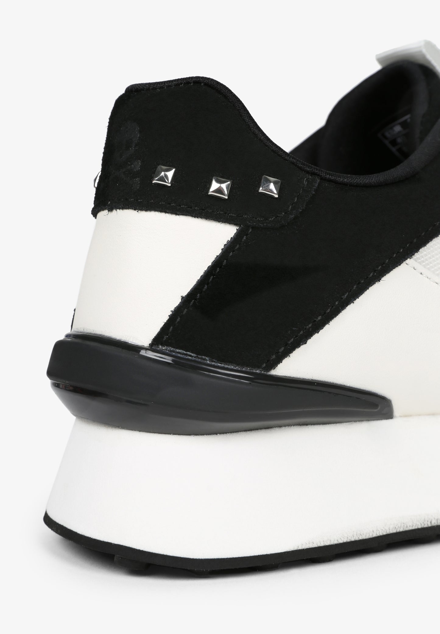 SNEAKERS SUELA PLATAFORMA