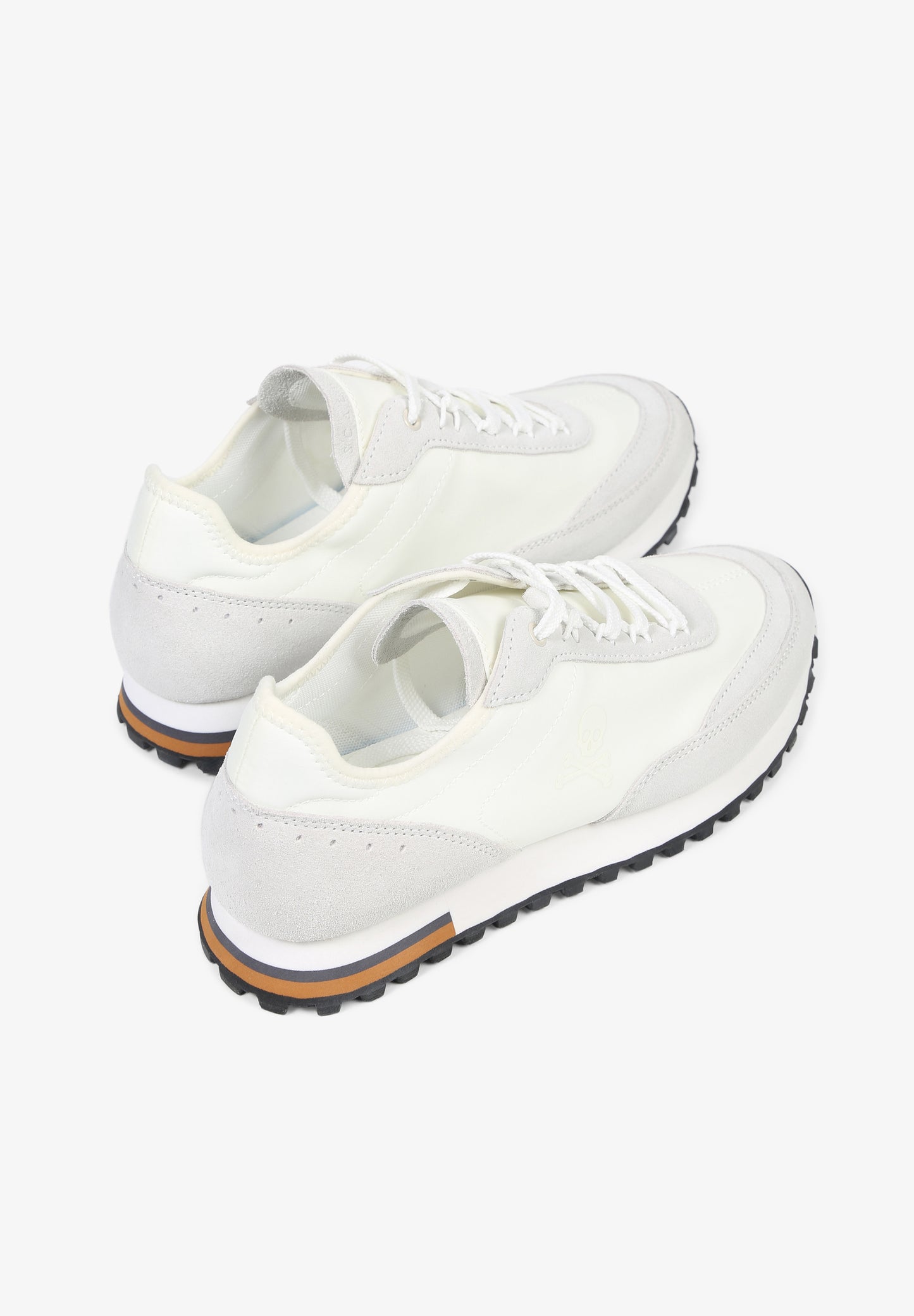 SNEAKERS LIGERAS DETALLE SUELA