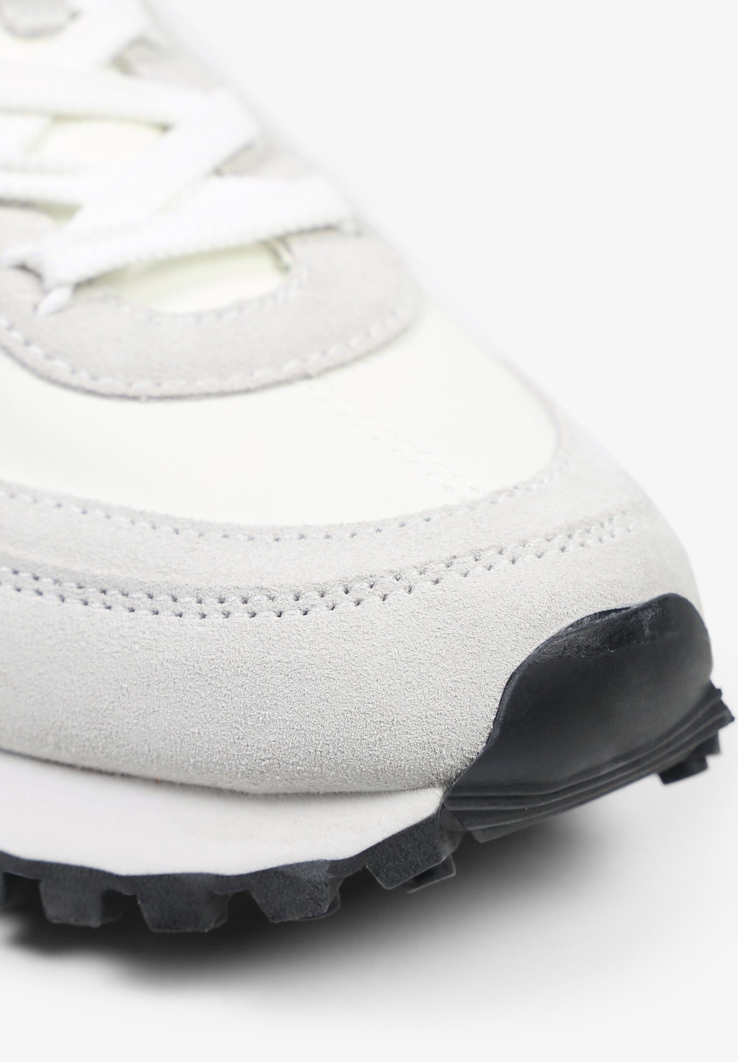 SNEAKERS LIGERAS DETALLE SUELA