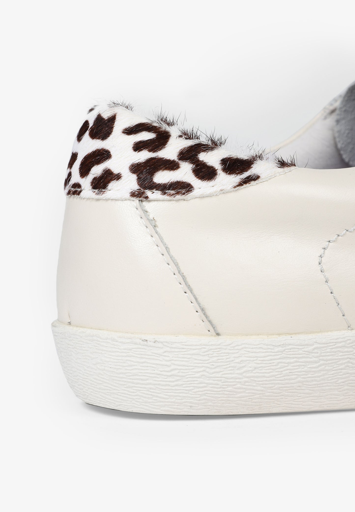 SNEAKERS BAJAS ANIMAL PRINT