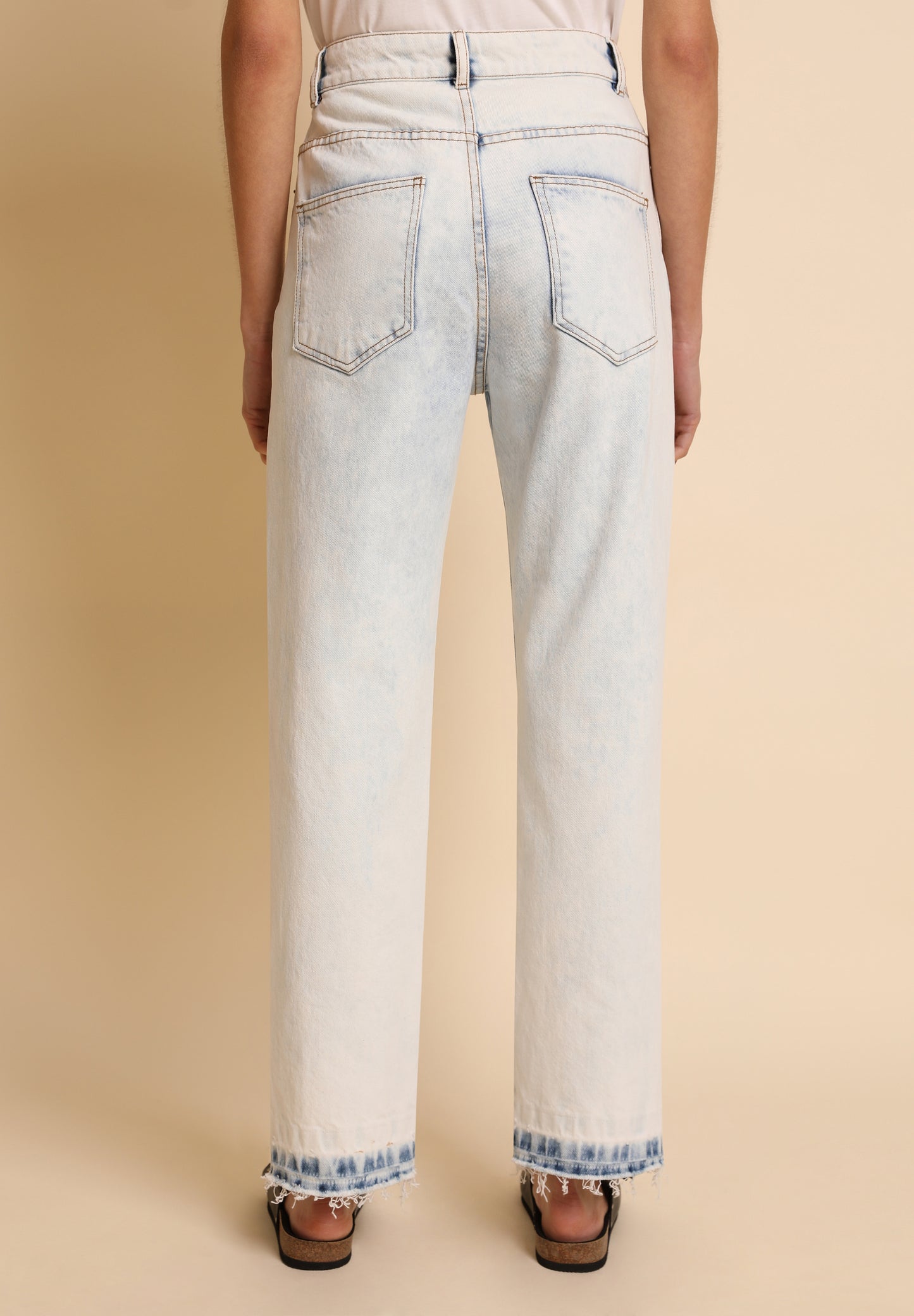 PANTALÓN DENIM LAVADO