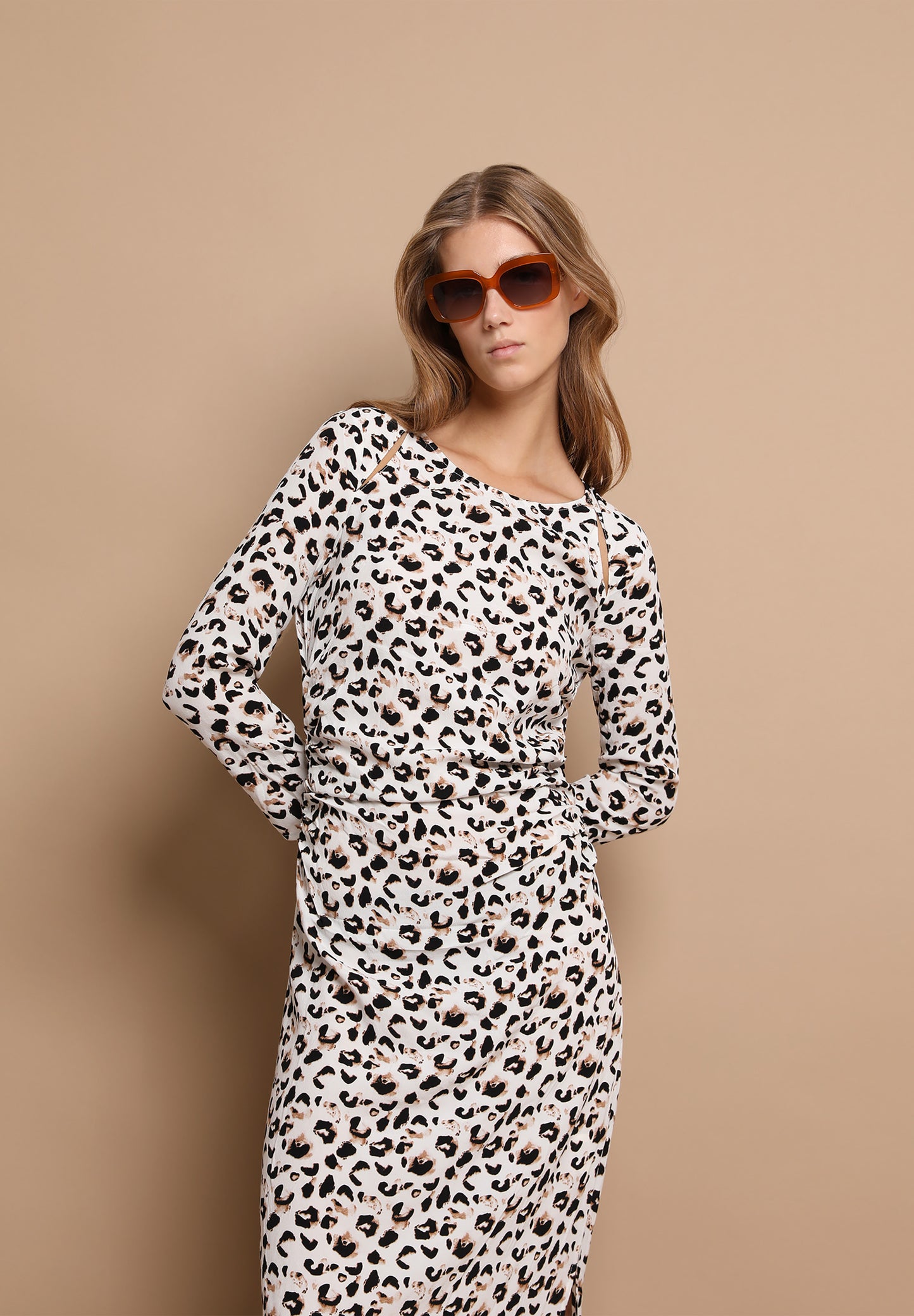 VESTIDO MIDI ANIMAL PRINT