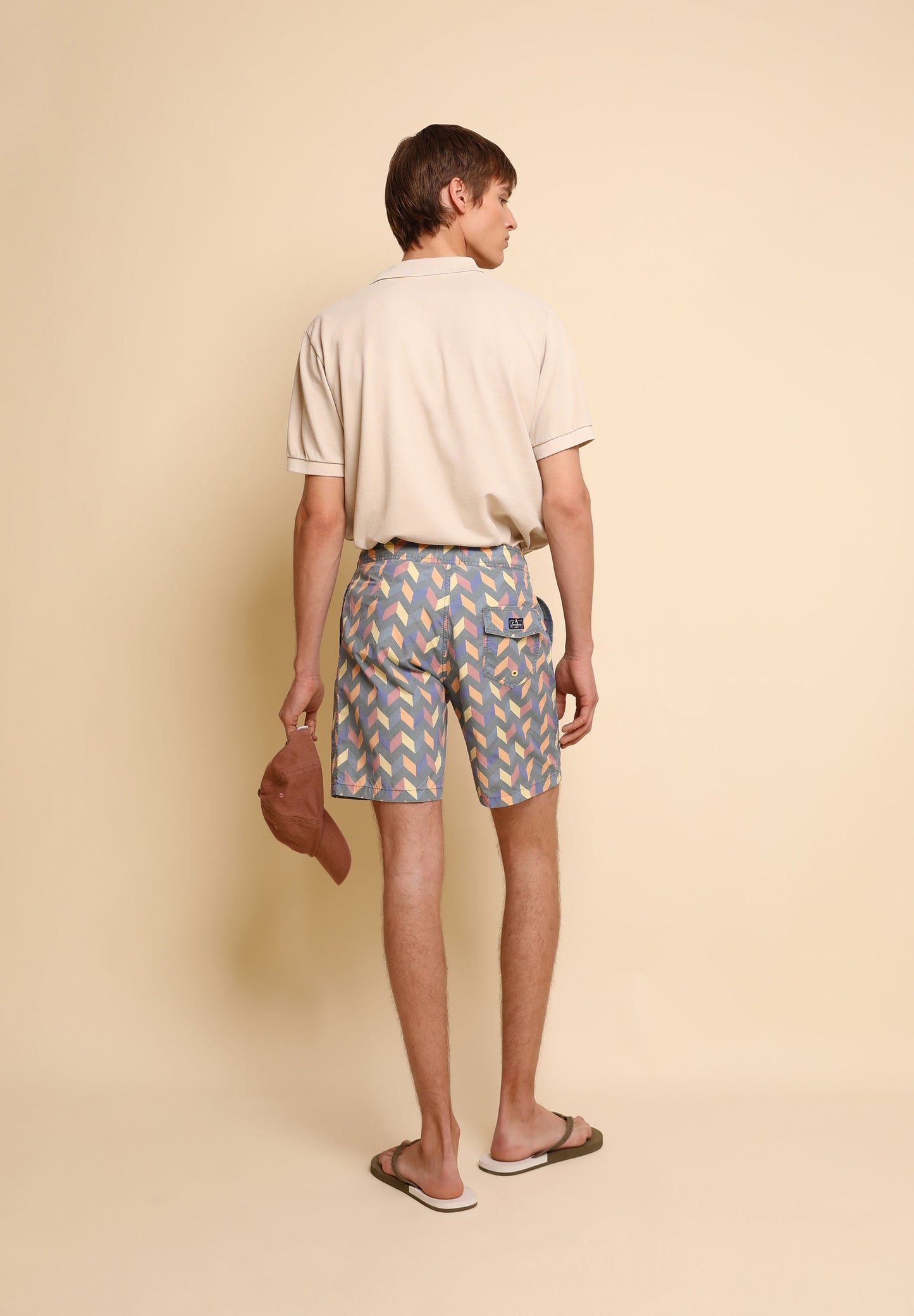 BAÑADOR MOTIVOS GEOMÉTRICOS COLORES