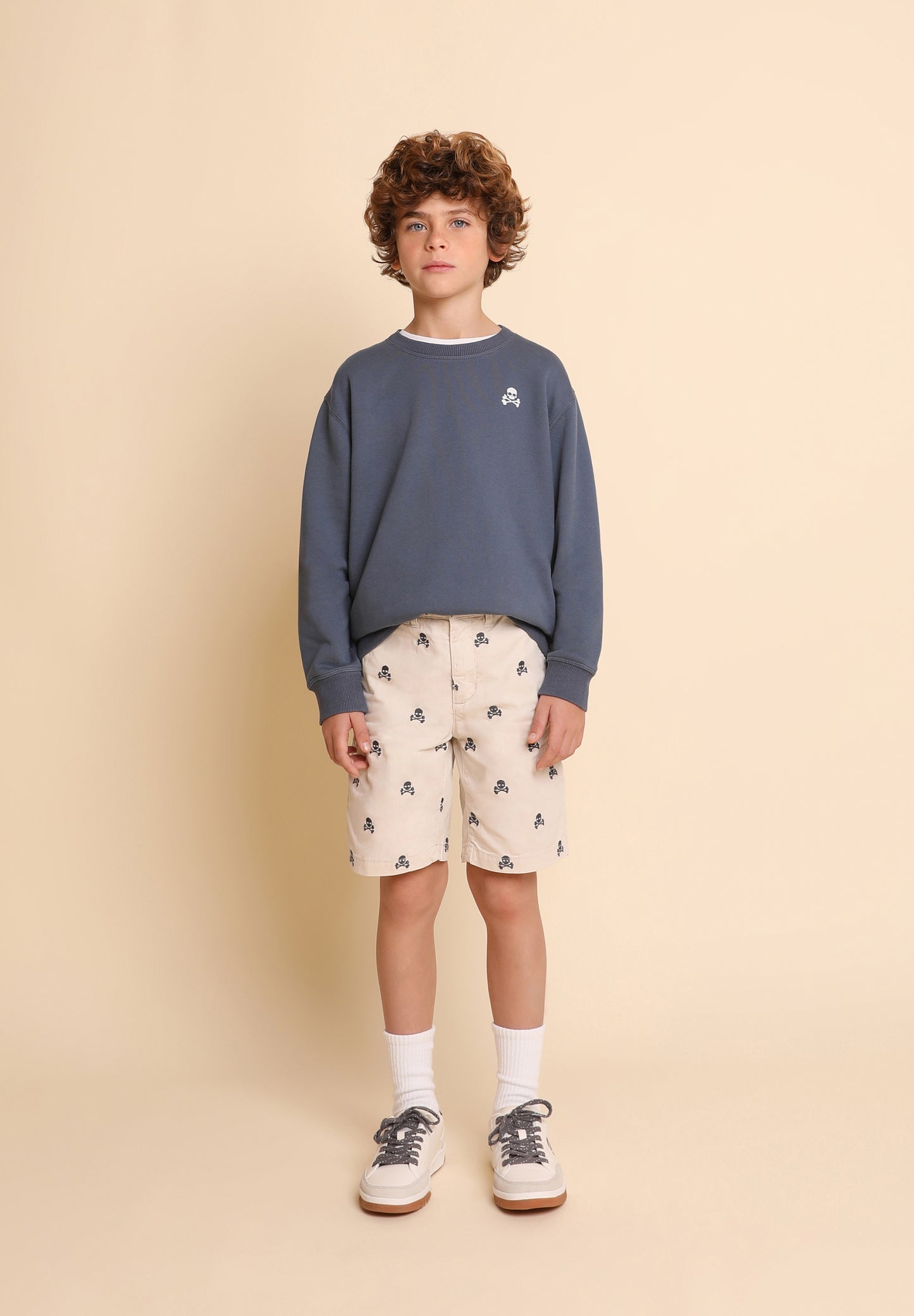 BERMUDAS CALAVERAS ALL OVER