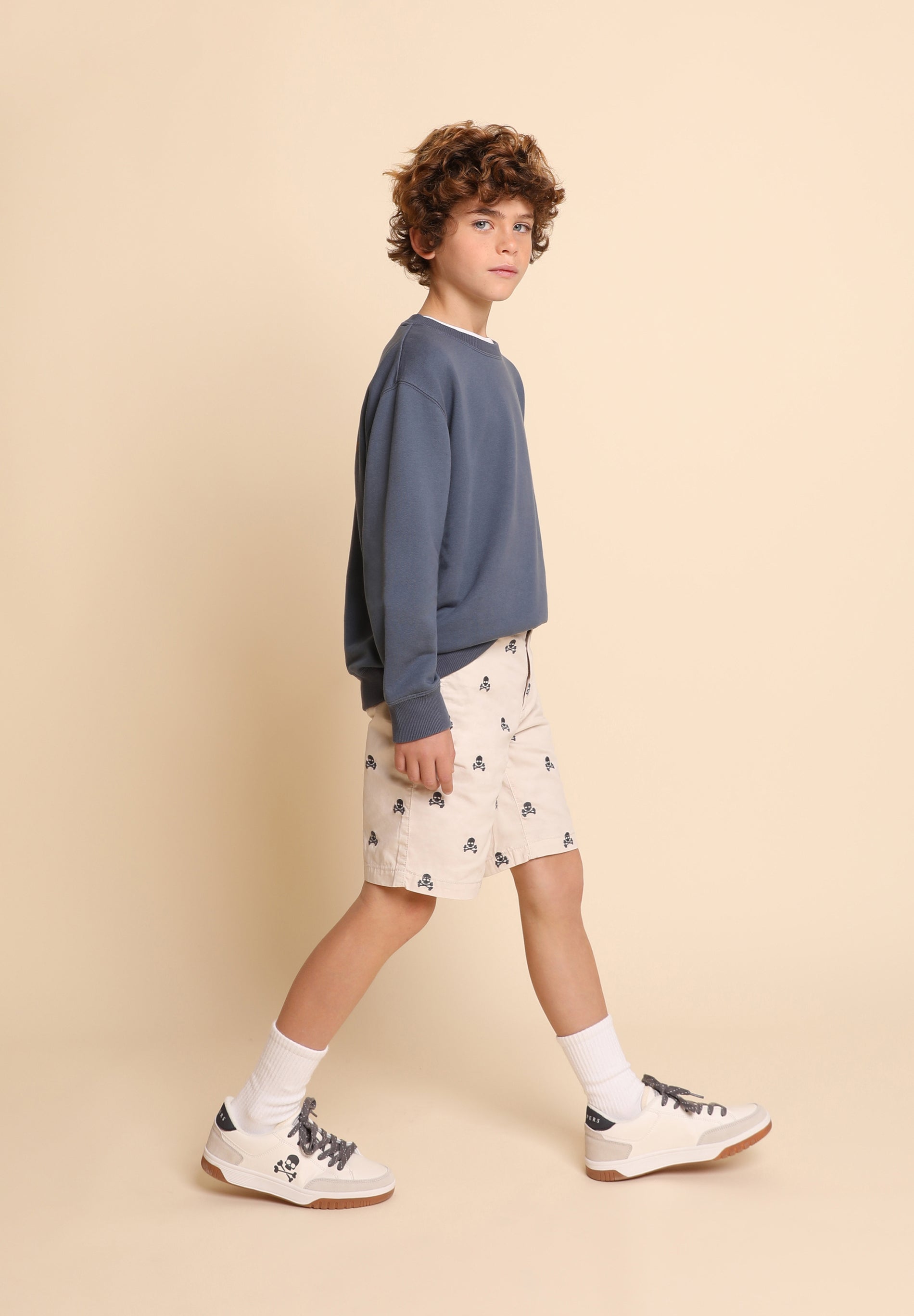 BERMUDAS CALAVERAS ALL OVER